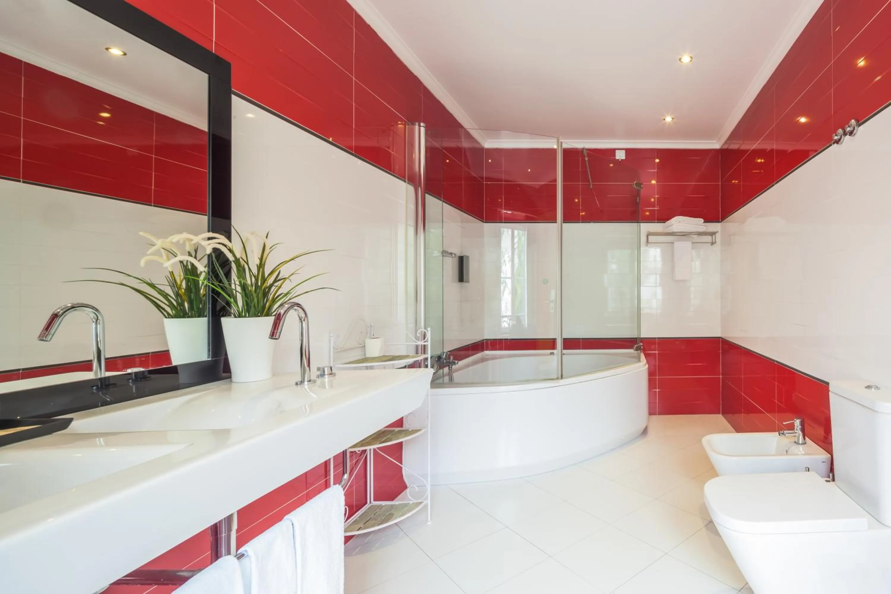 Hot Tub in Vila Nova Guesthouse