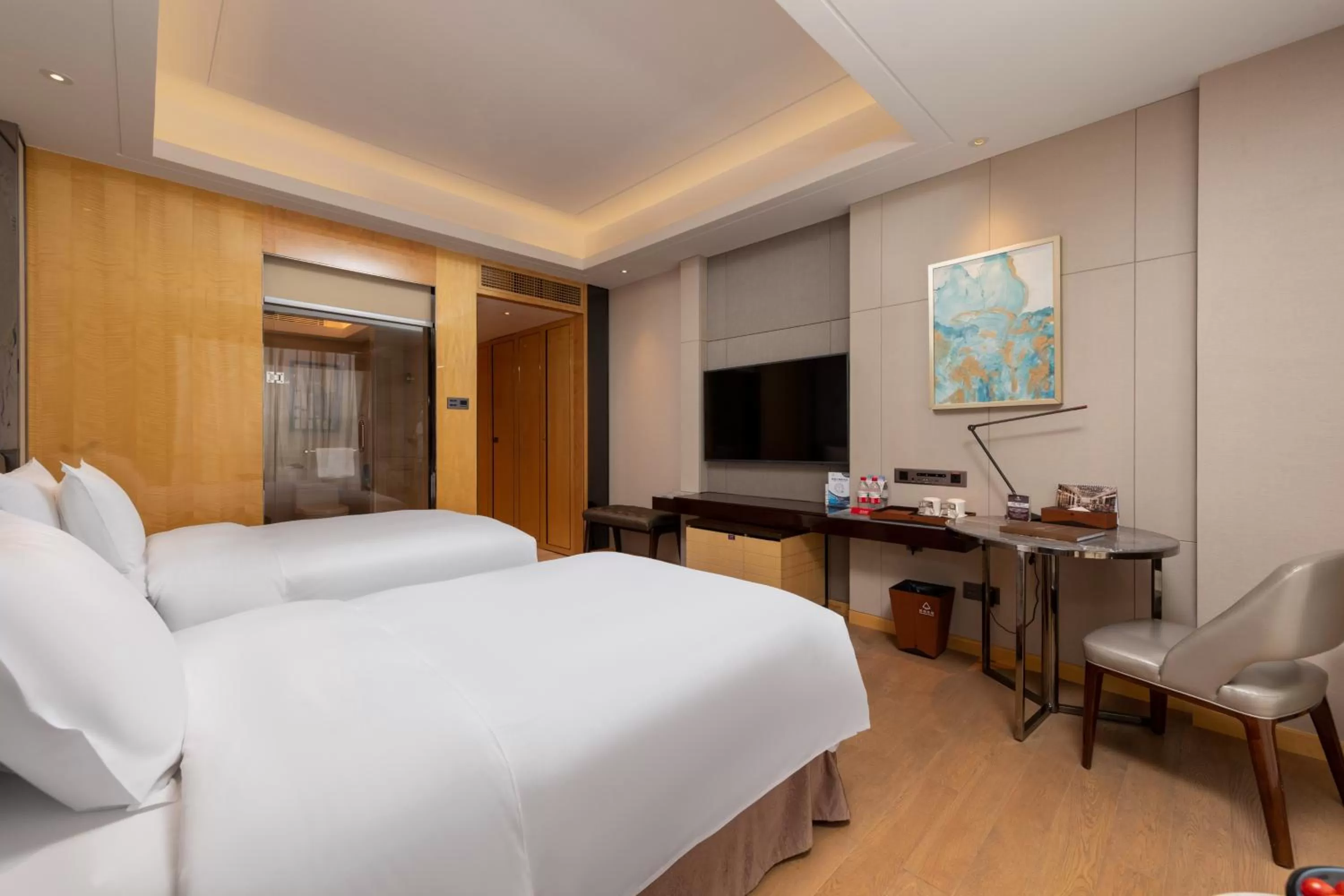 Bed in Zhuhai Longzhuda International Hotel - 24hours stay