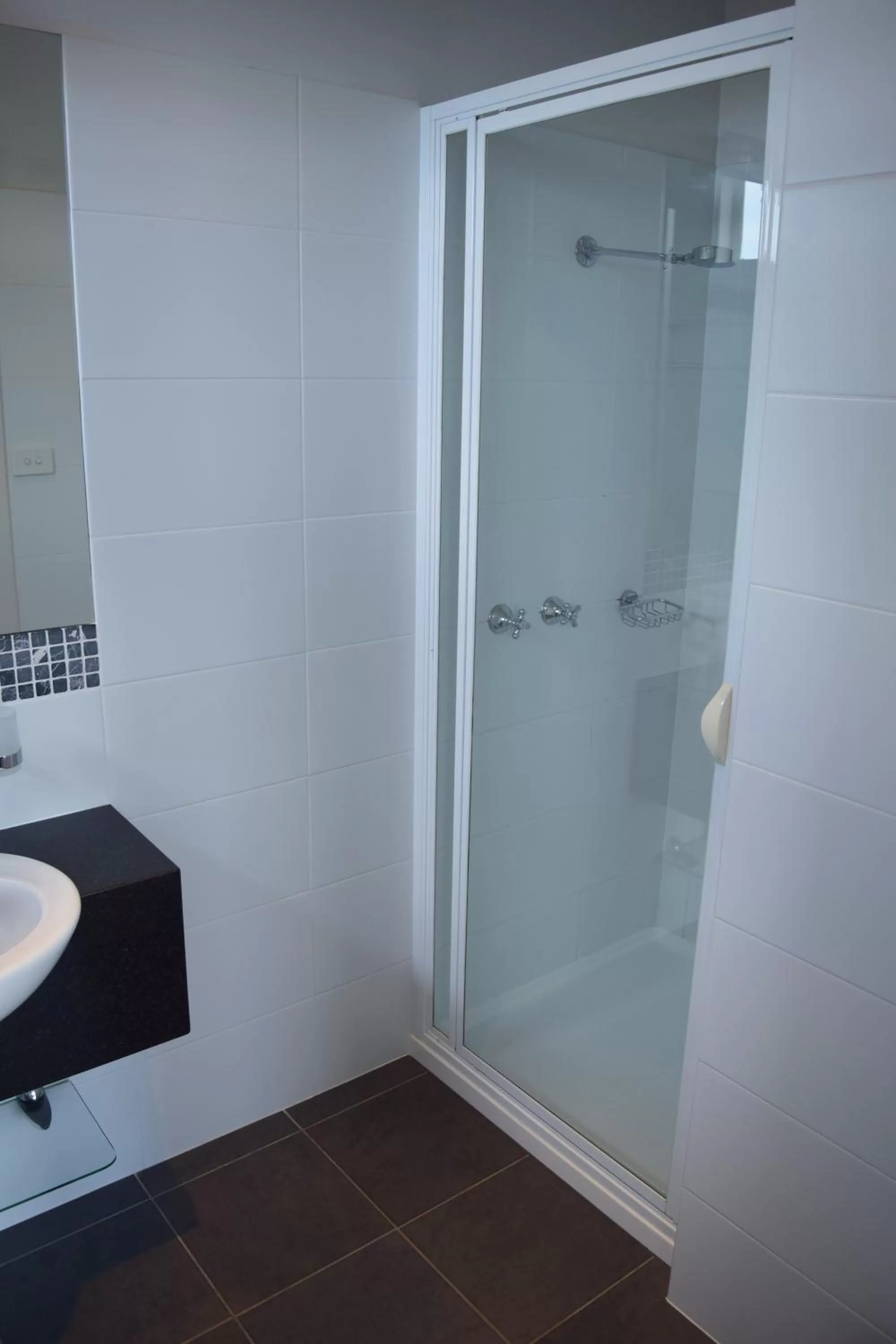 Shower in Auldington Hotel