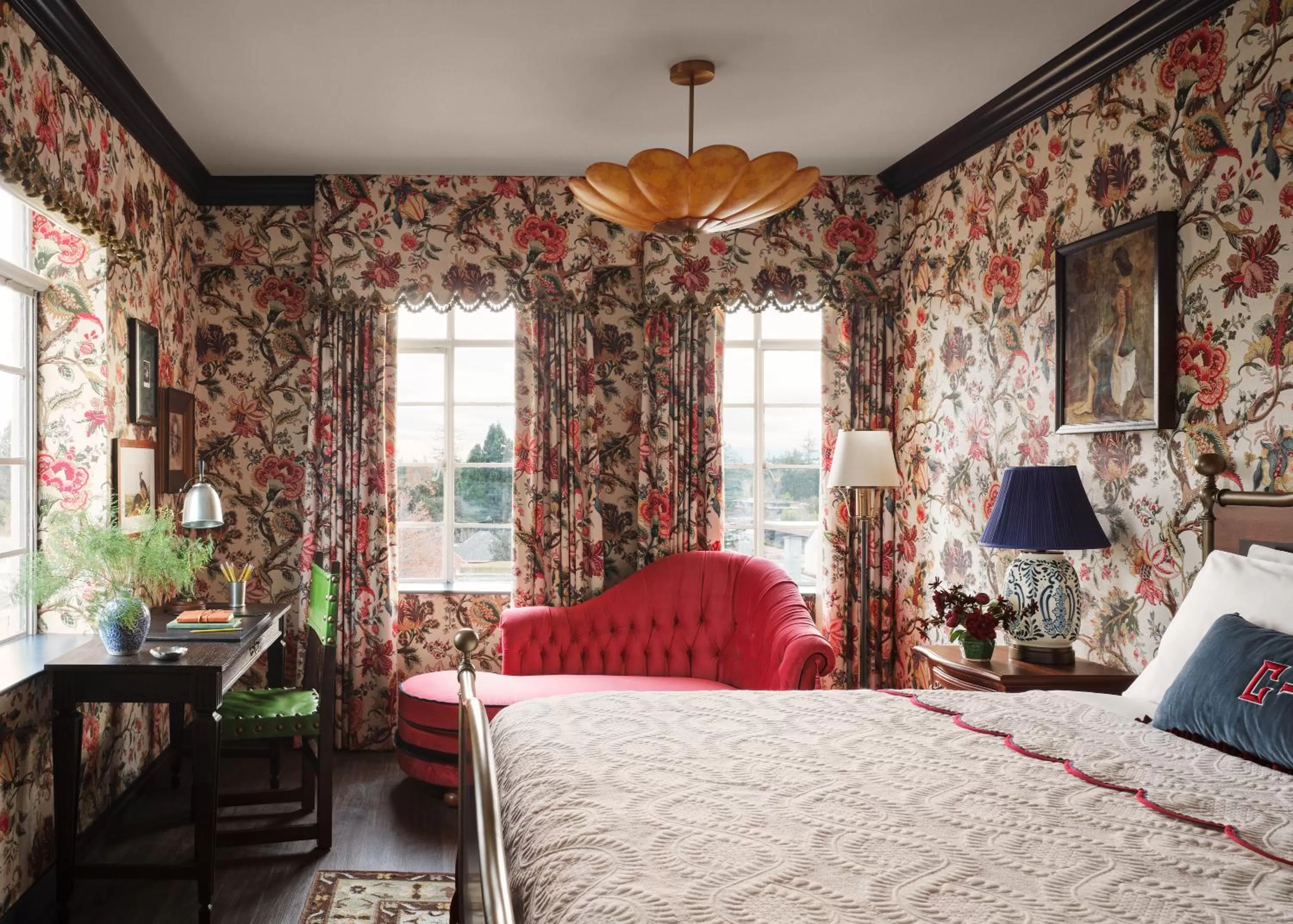 Deluxe King Room in Graduate by Hilton Palo Alto