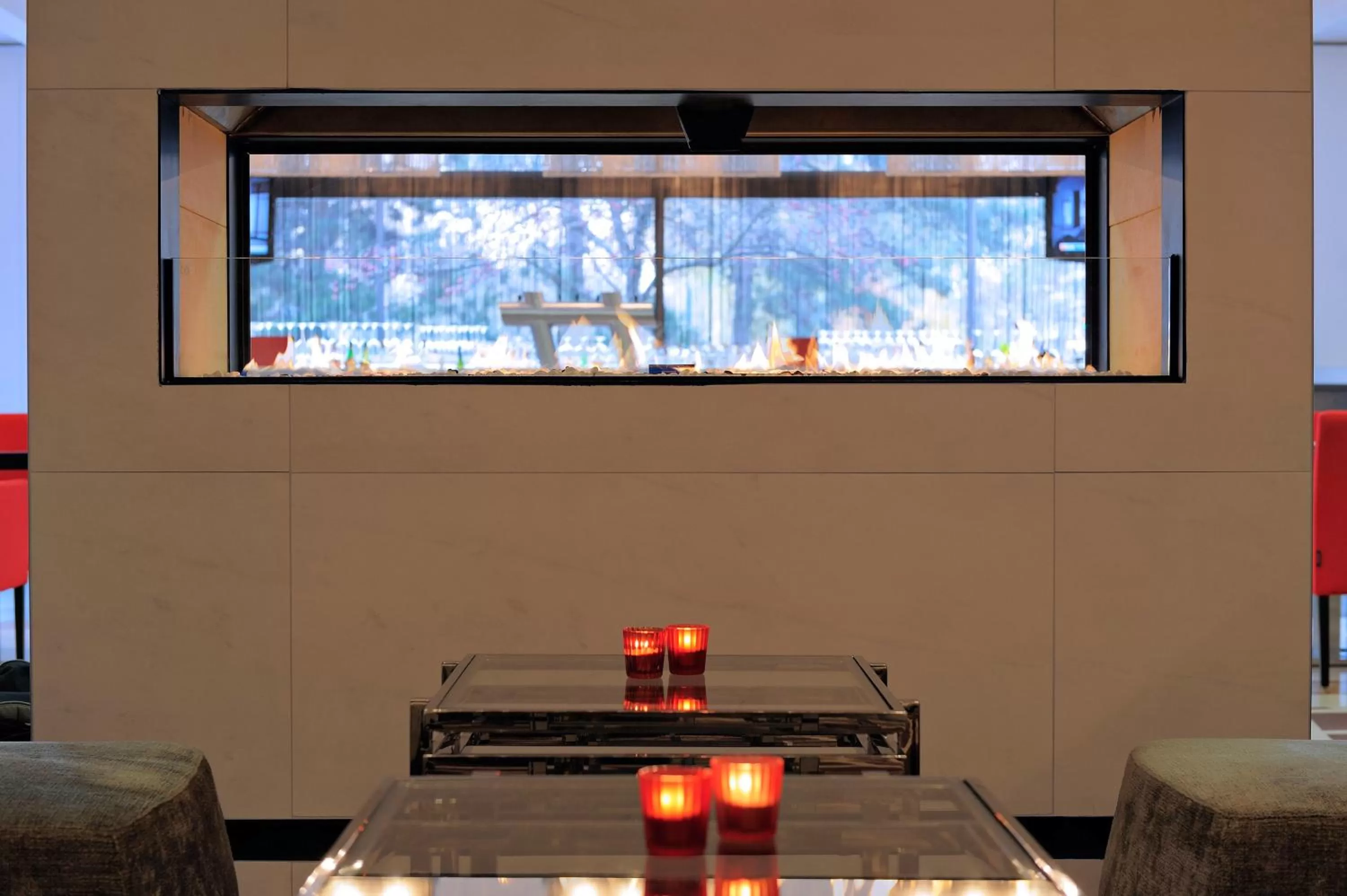 Lounge or bar in Radisson Blu Conference Hotel, Düsseldorf