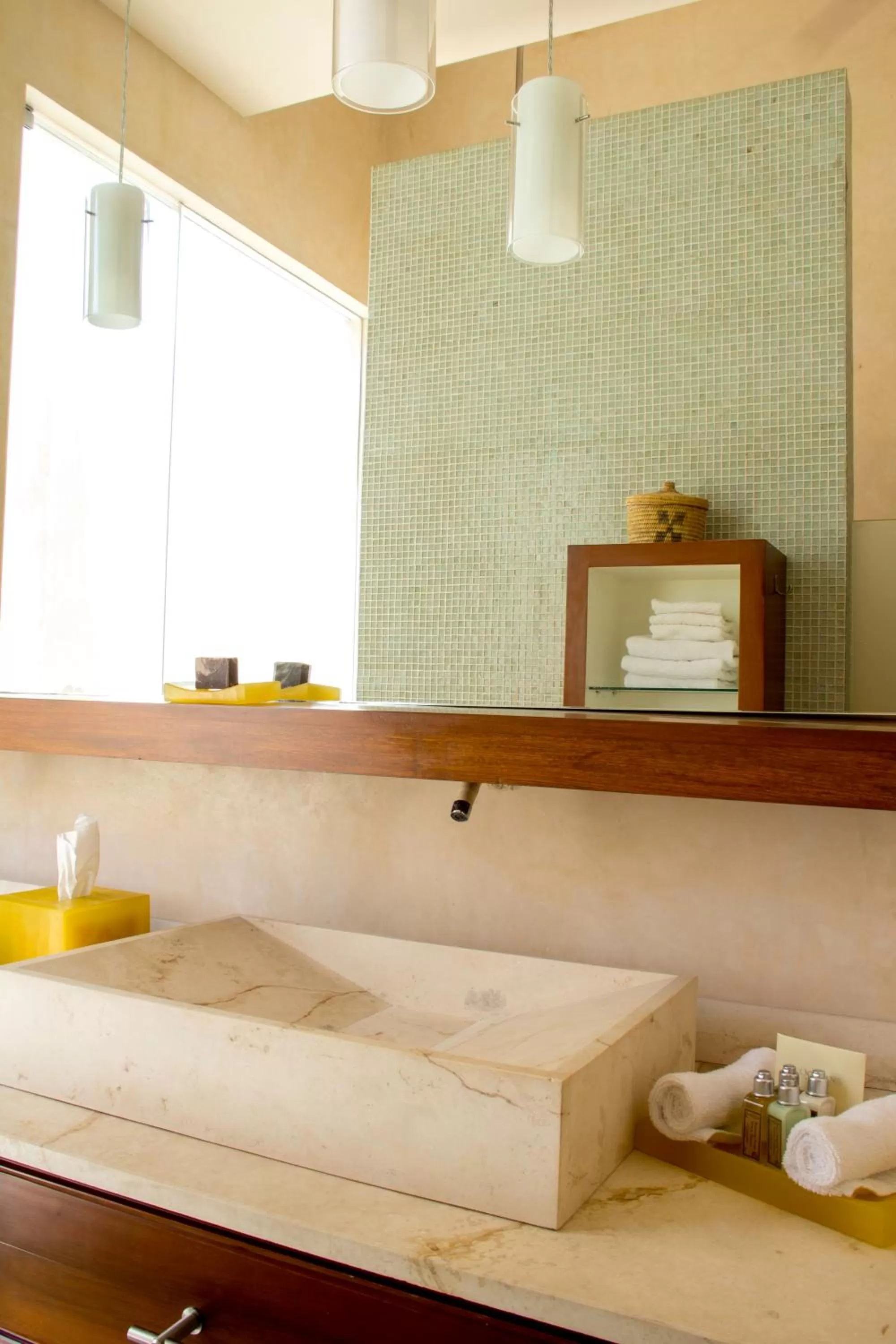 Bathroom, Bed in Rosas & Xocolate Boutique Hotel and Spa Merida, a Member of Design Hotels