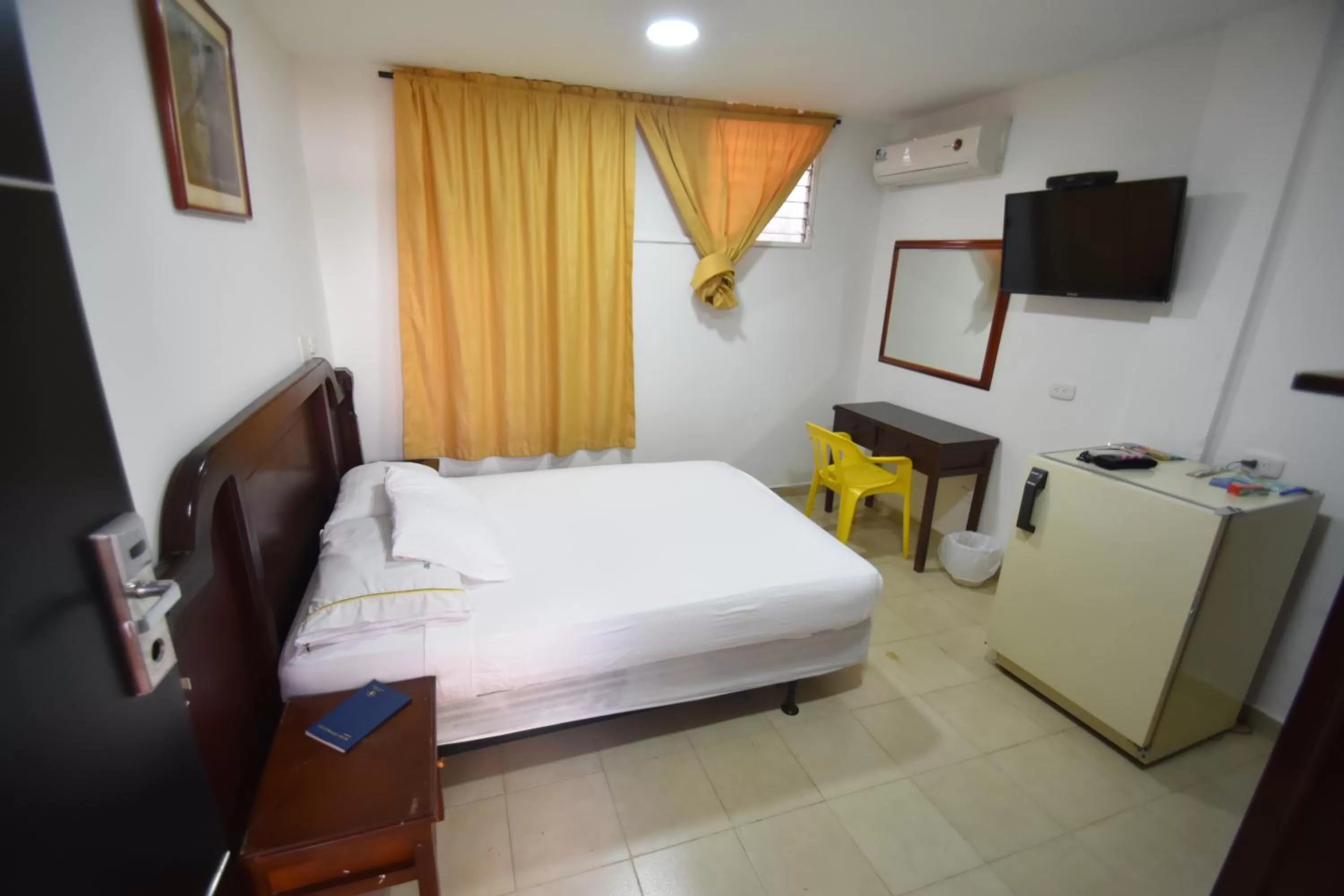 Photo of the whole room, Bed in Hotel Nuevo Tio