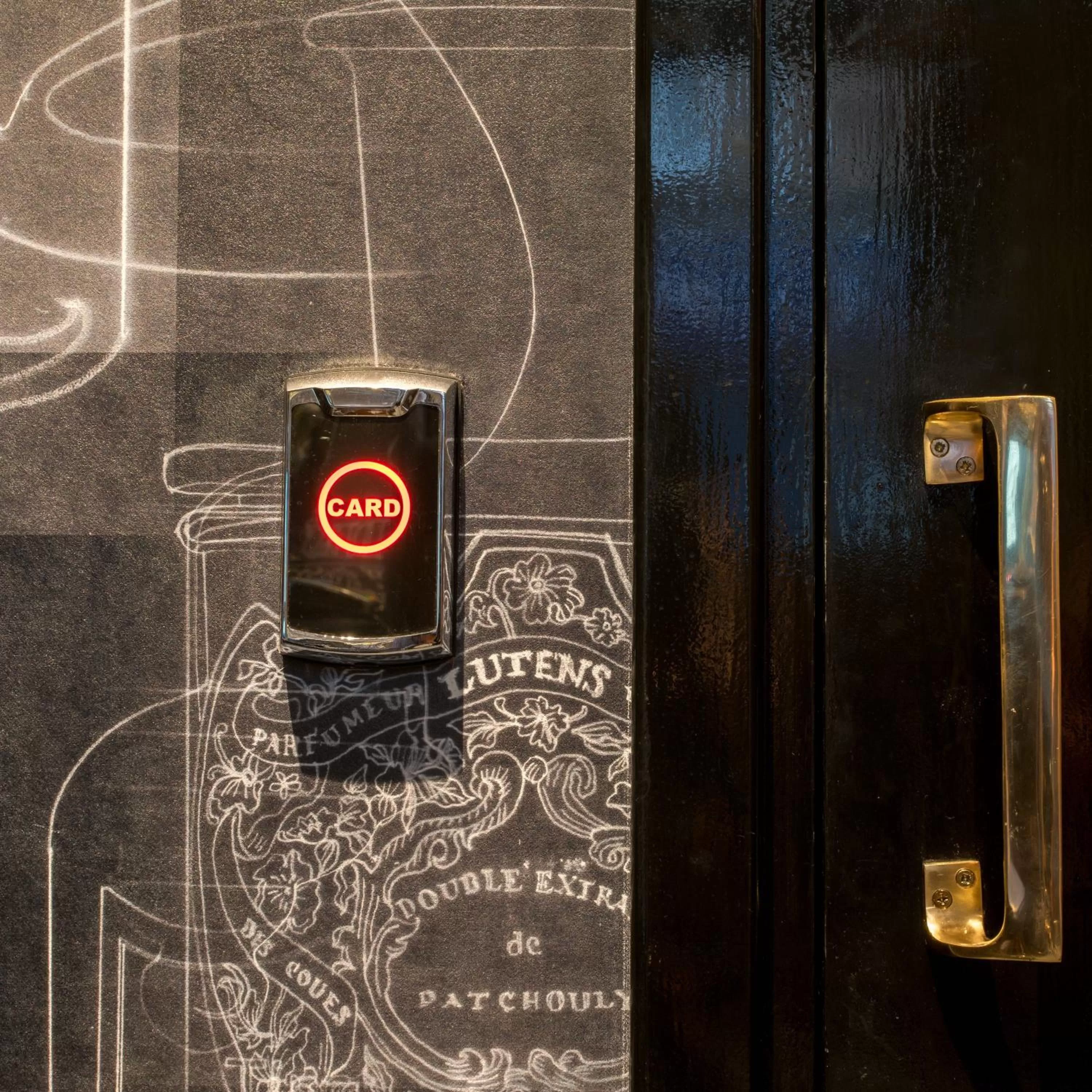 Decorative detail in Camden Enterprise Hotel