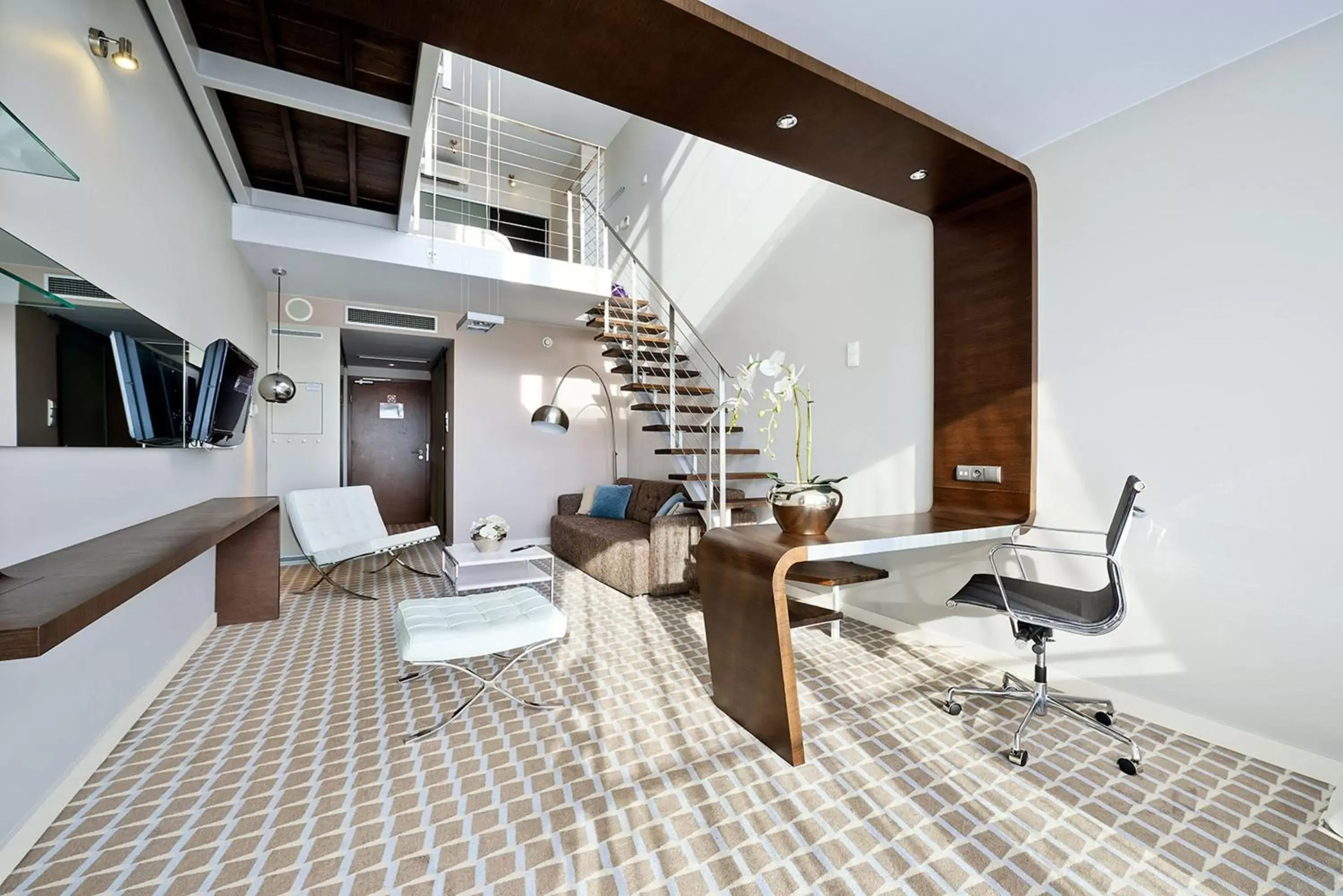 Deluxe Double Room with Balcony in Marine Hotel by Zdrojowa Deluxe Double Room with Balcony in Marine Hotel by Zdrojowa