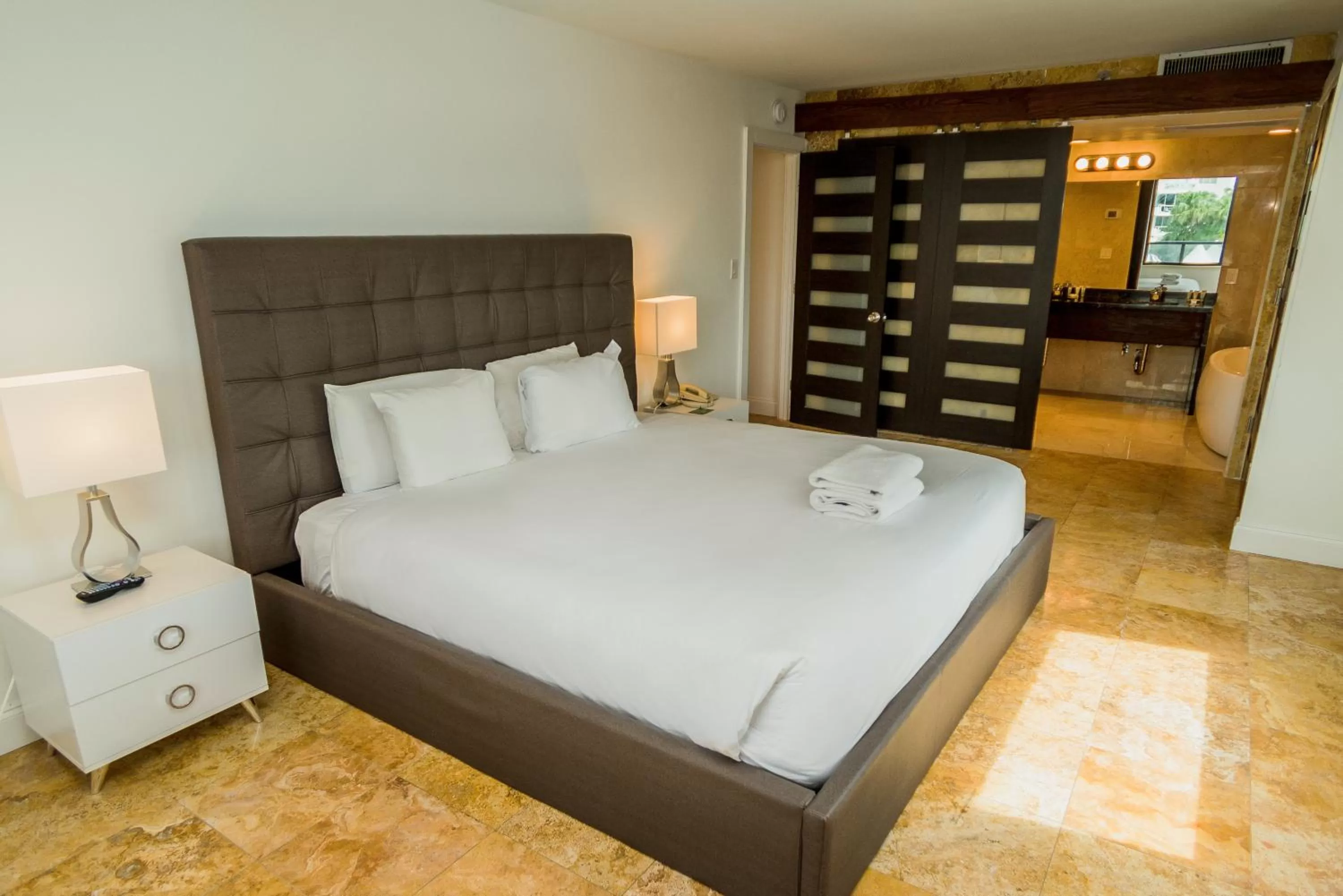 Photo of the whole room, Bed in The Alexander Beach Residences