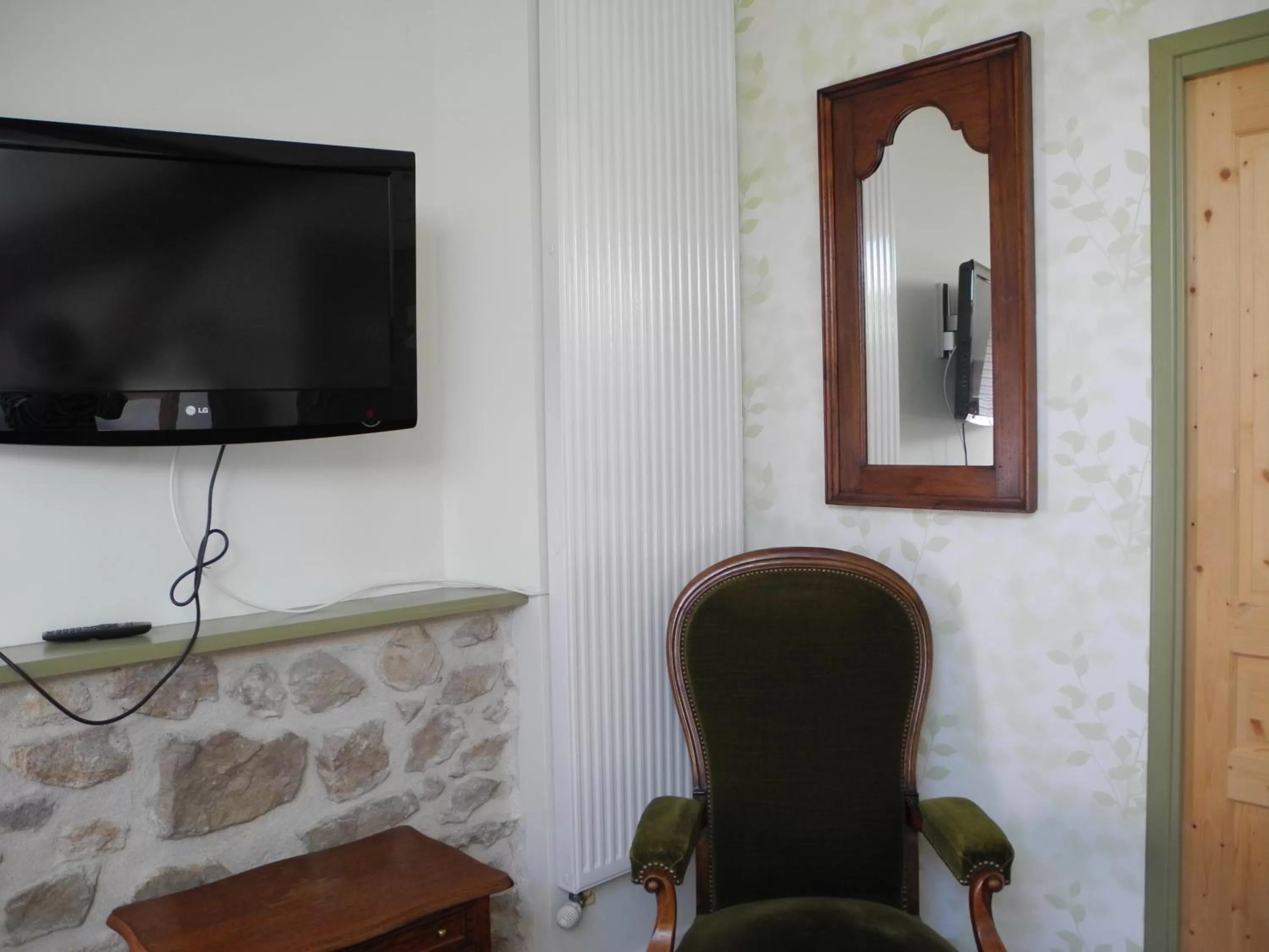 TV and multimedia in Le Plateau de la Danse