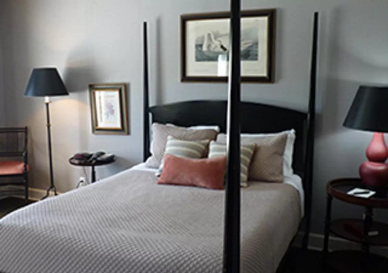 One Double Room in Colgate Inn