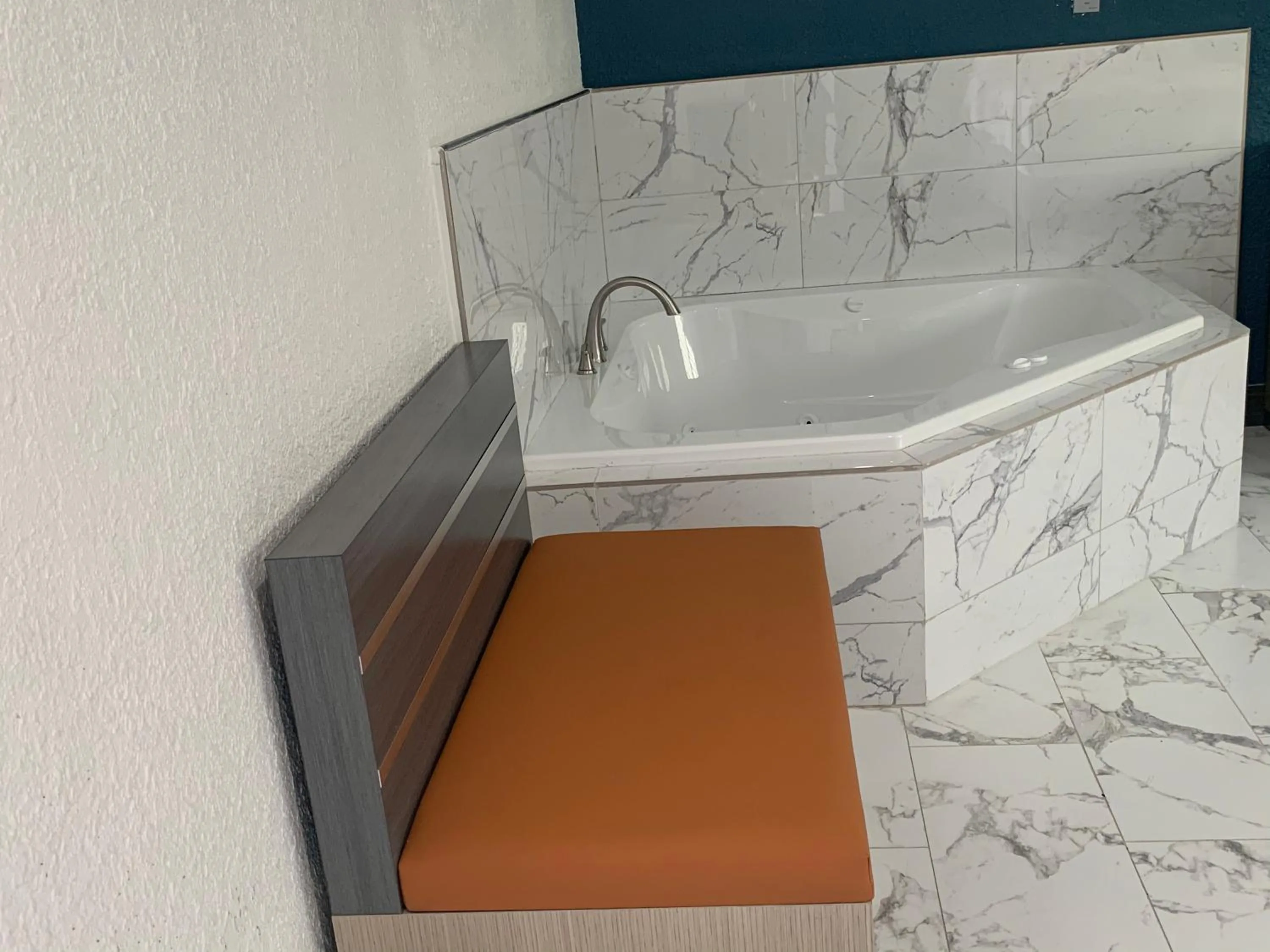 Bathroom in Travel Inn Motel