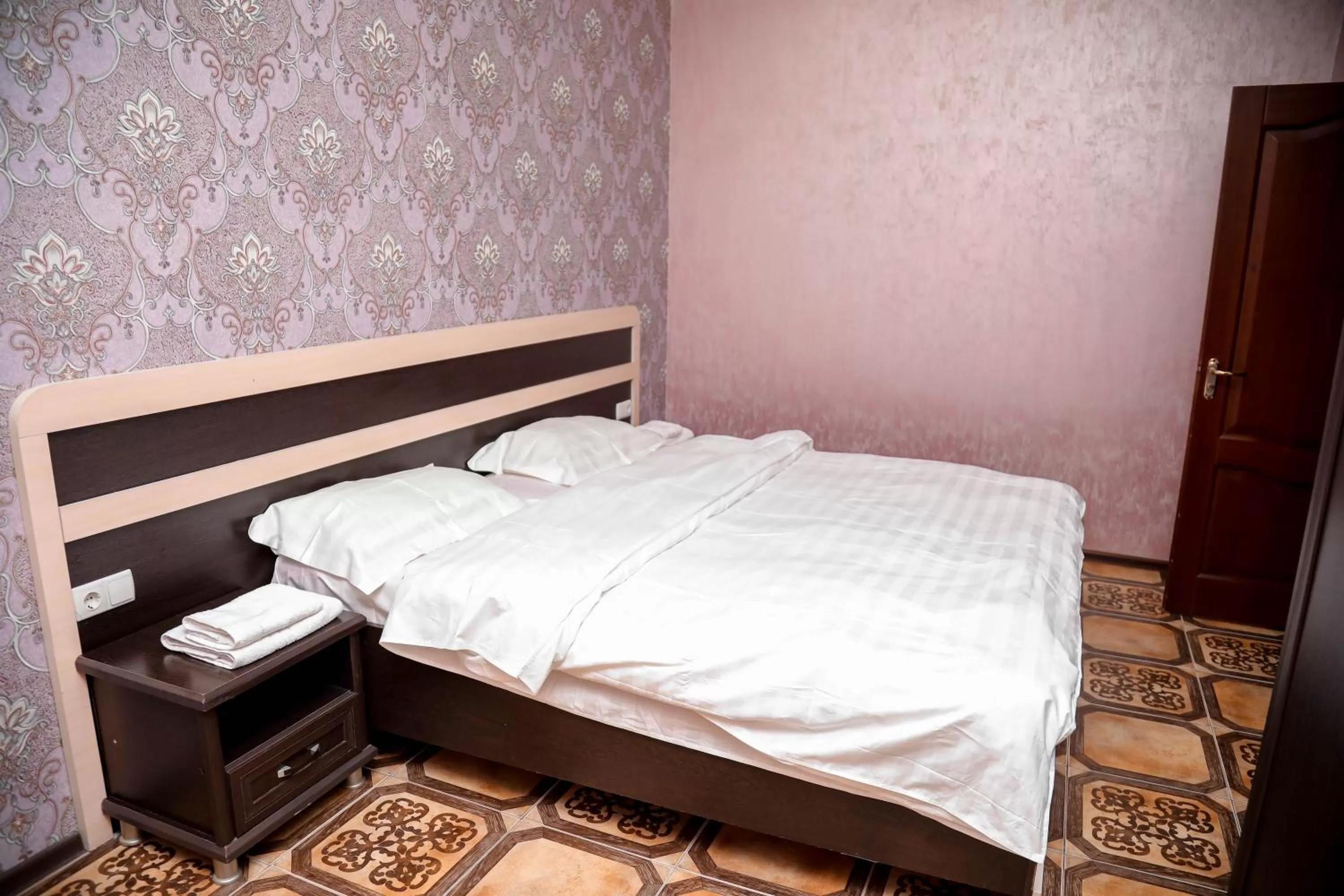 Bedroom, Bed in Armon Apart Hotel