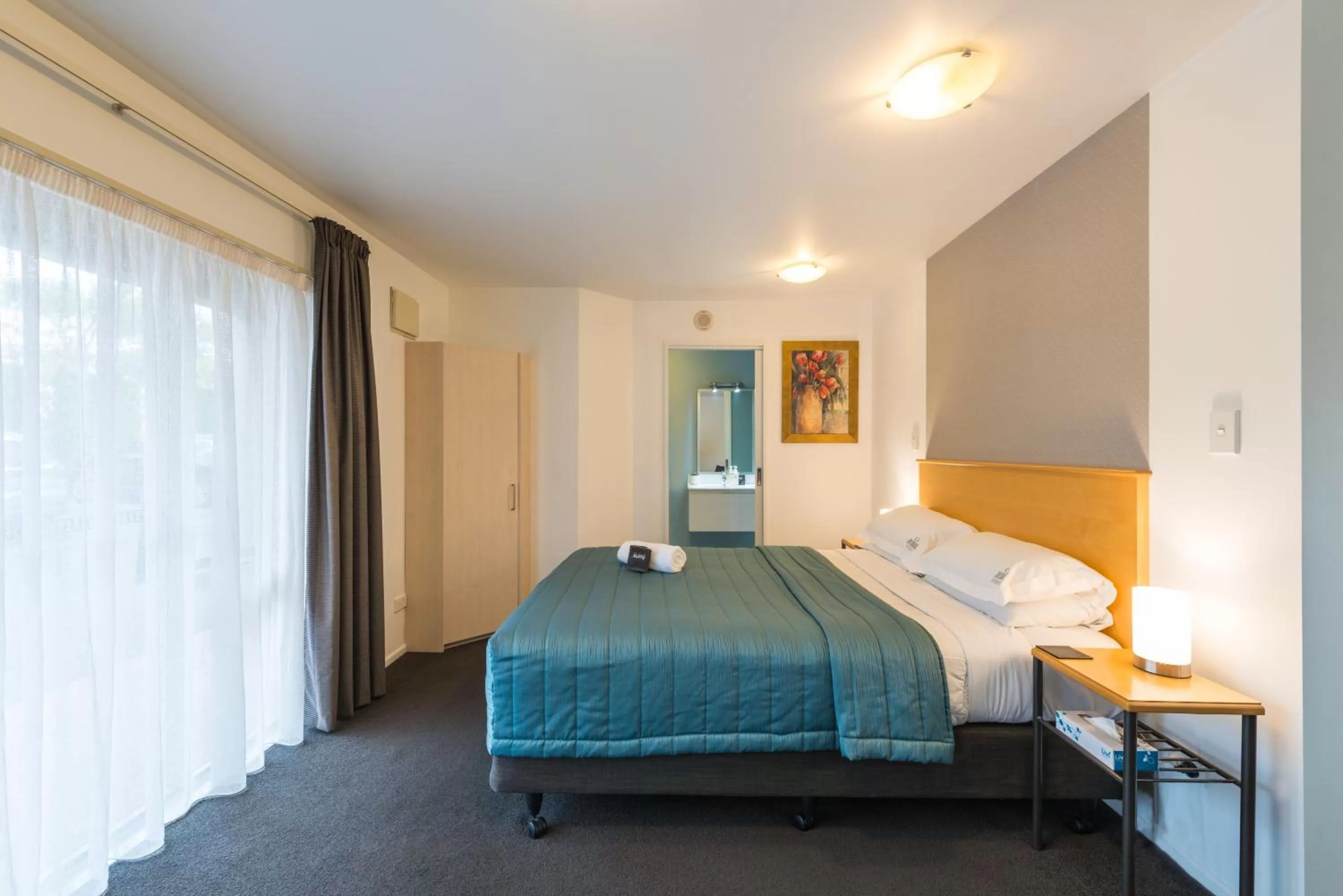 Bed in Roma On Riccarton Motel