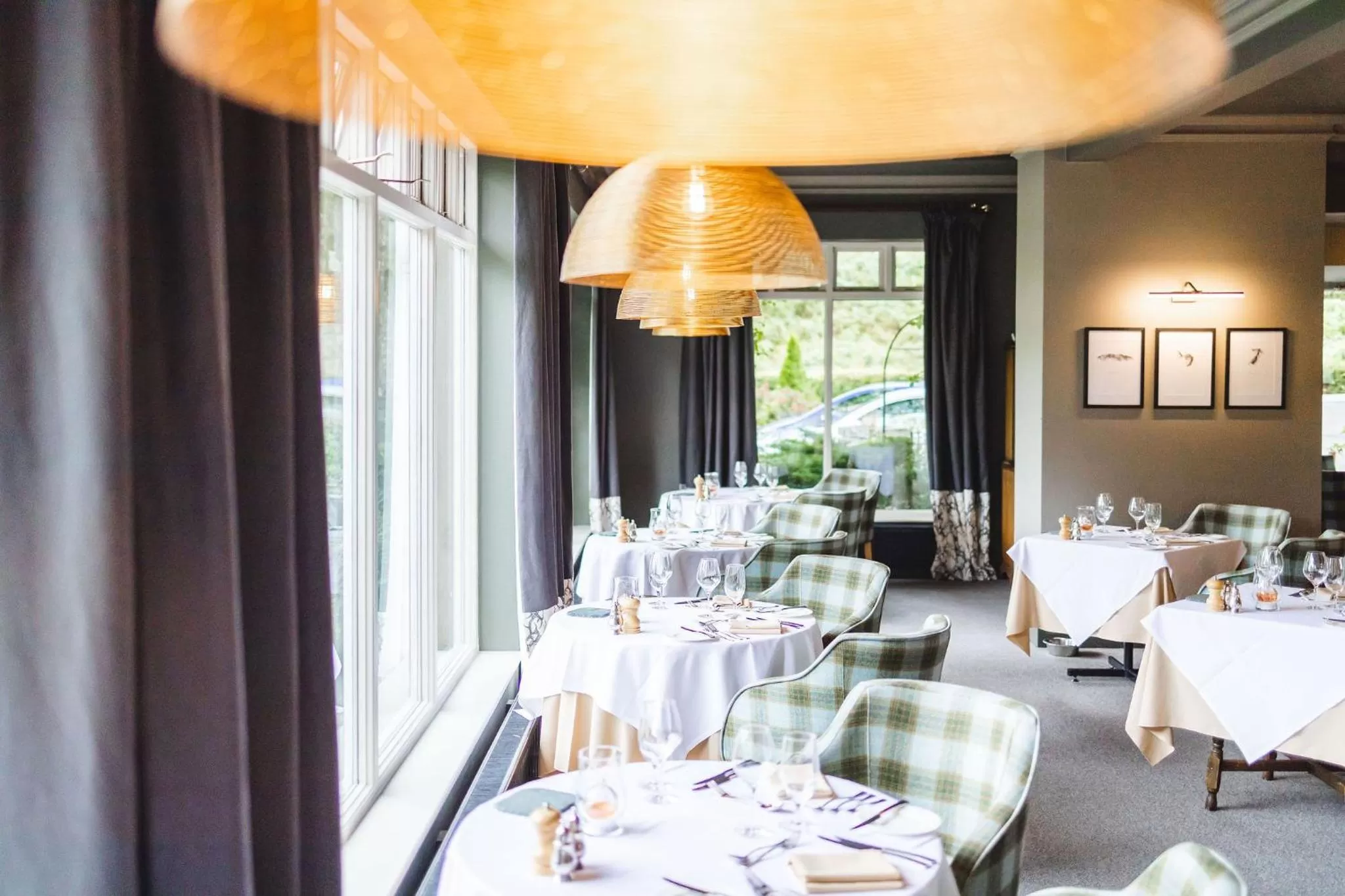 Restaurant/places to eat in Borrowdale Gates Hotel