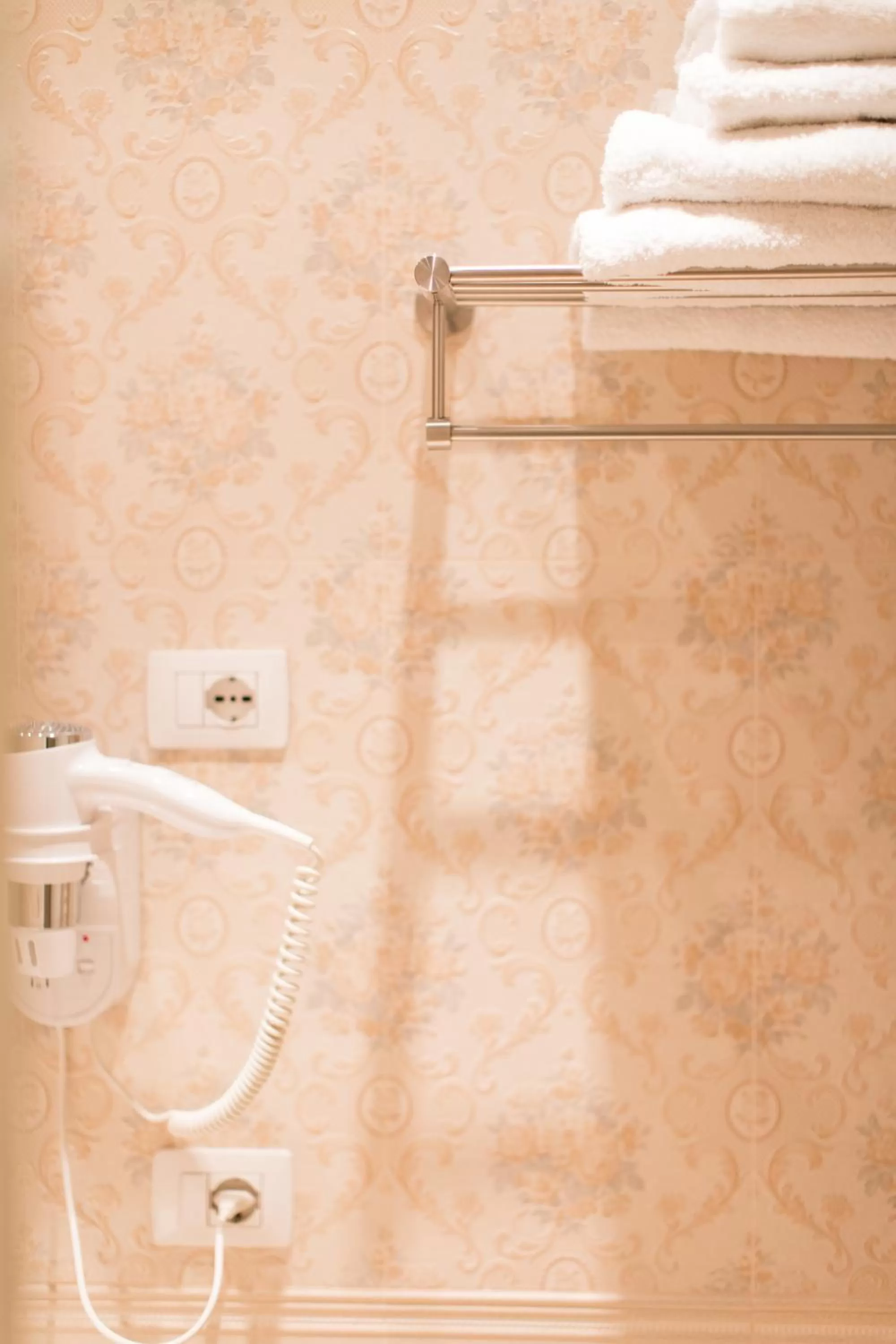 Bathroom in Royal Hill Hotel