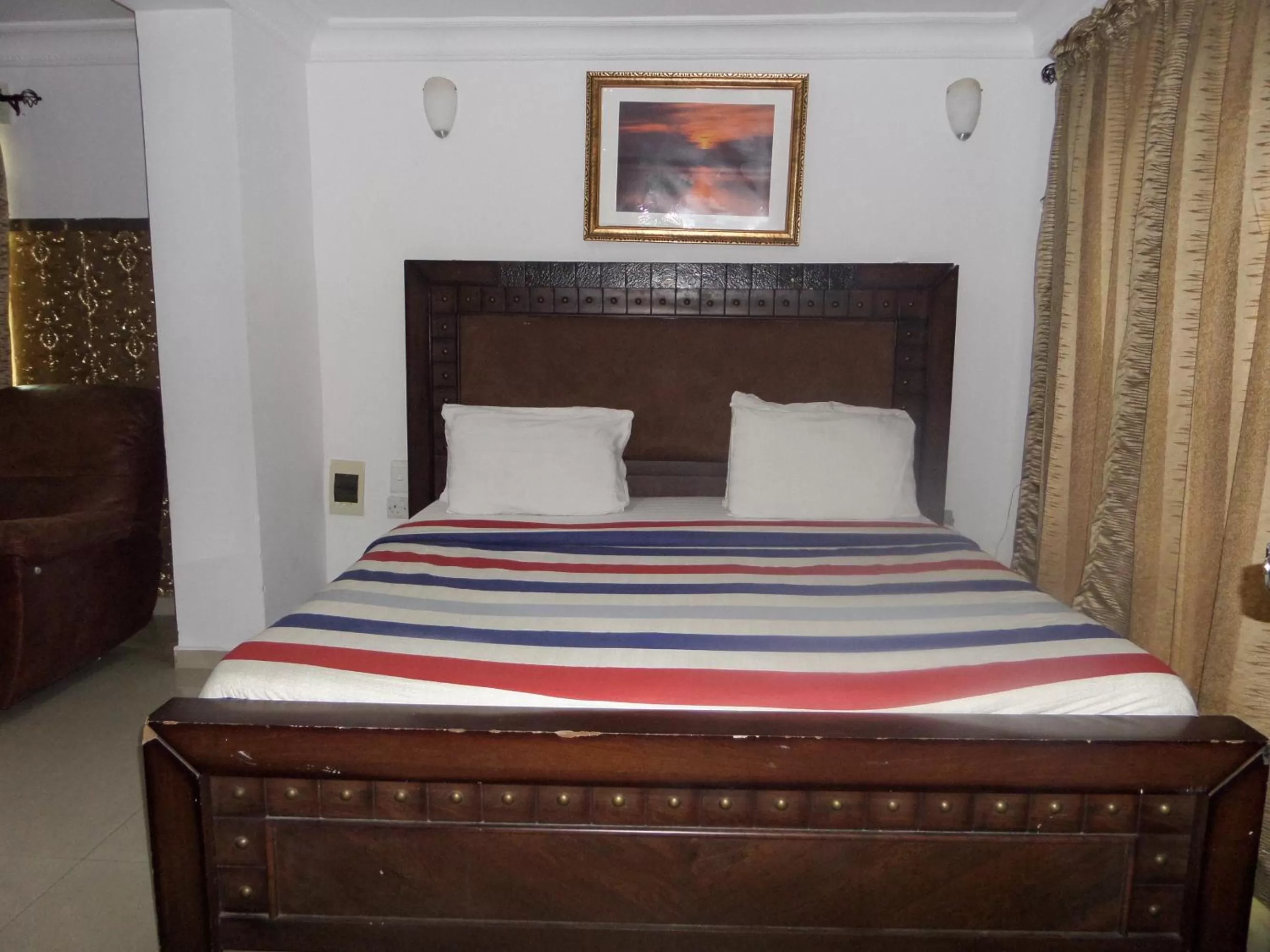 Bed in TheoDawn Hotels @ Suite 29