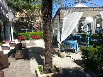 Patio in Platani Hotel