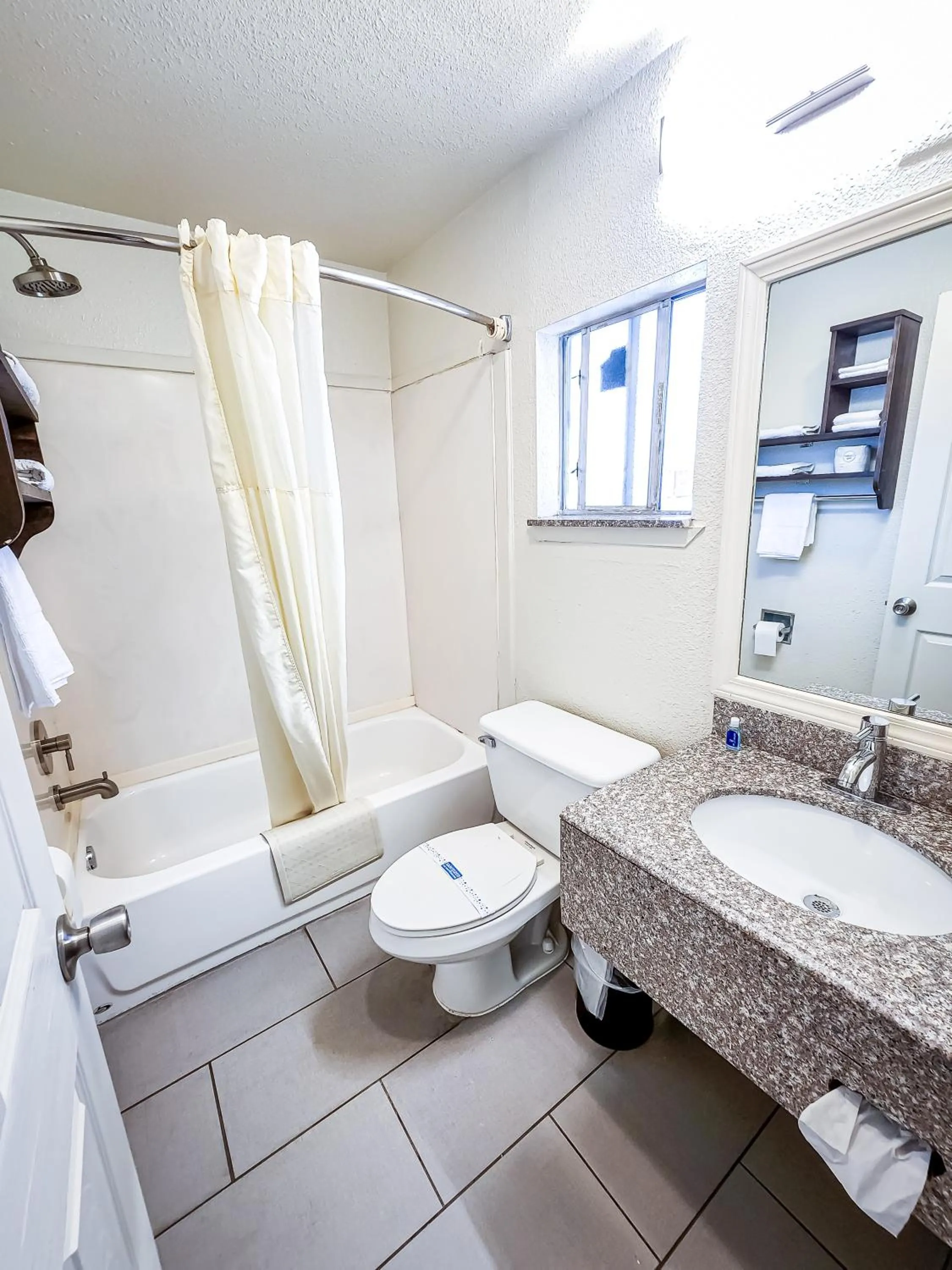 Bathroom in Rodeway Inn San Antonio Lackland AFB - SeaWorld