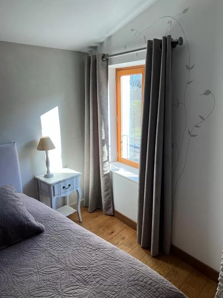 Bedroom, Bed in Chambres d'Hôtes Mado et Lulu