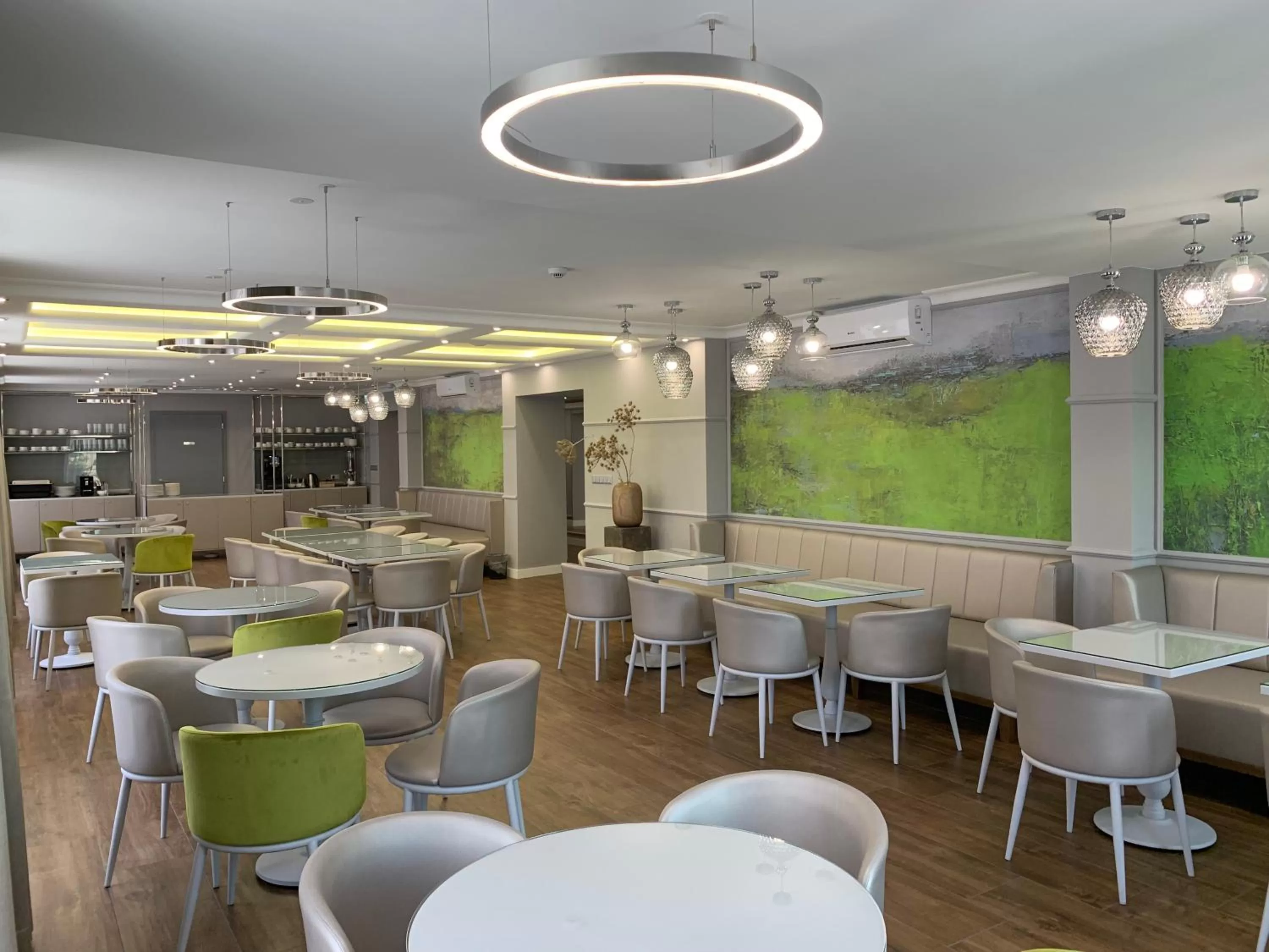 Restaurant/Places to Eat in Boutique Hotel Center