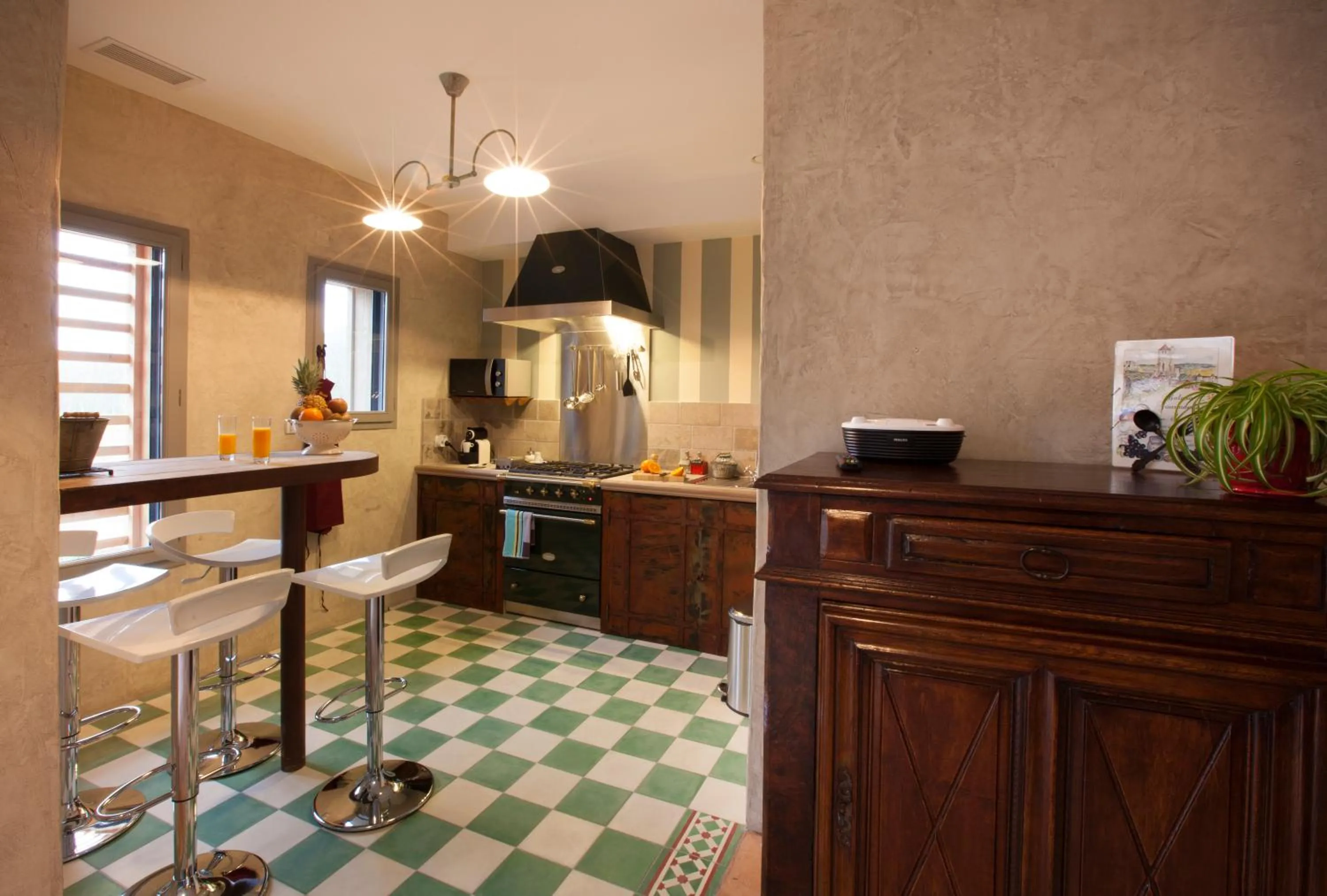 Kitchen or kitchenette in Hôtel-Spa Le Saint Cirq