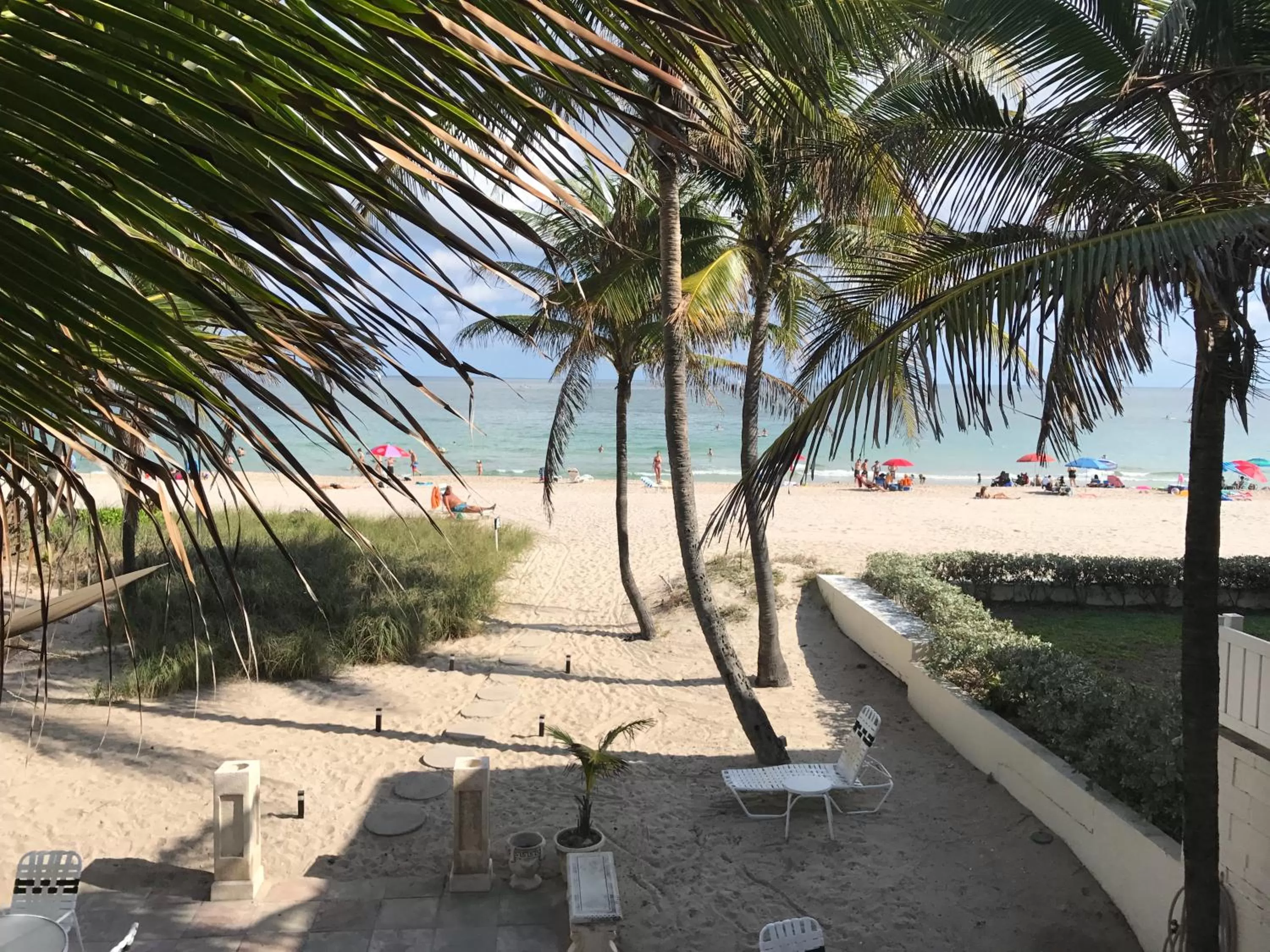 Beach in Courtyard Villa Hotel