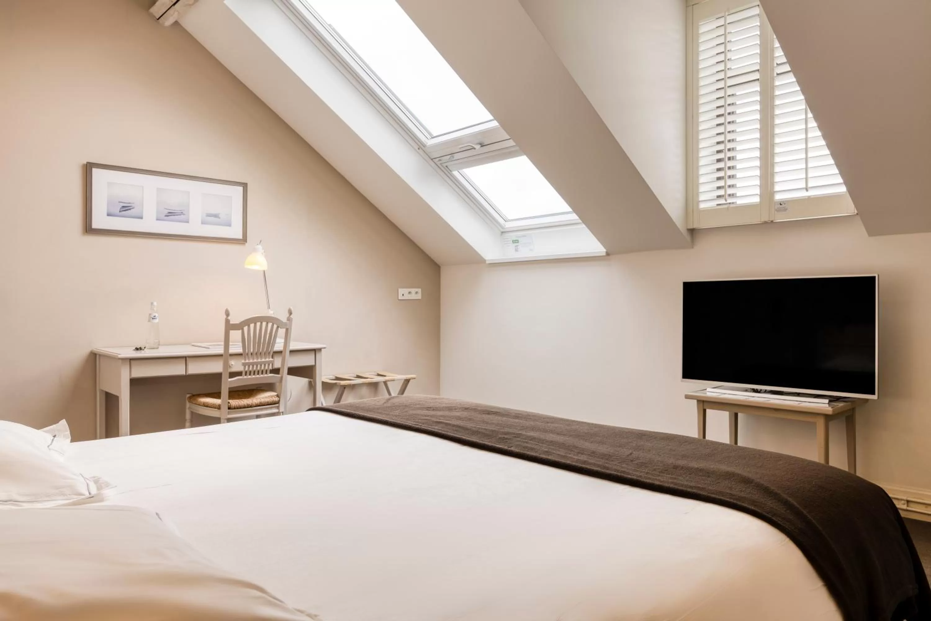 Bedroom, Bed in Hotel Made In Louise