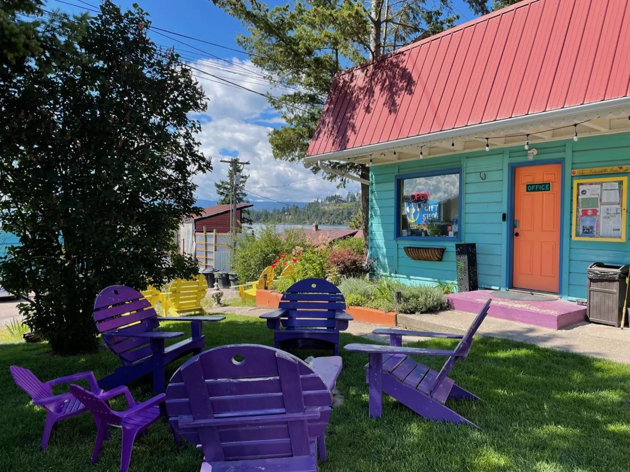 Garden in The Islander Inn
