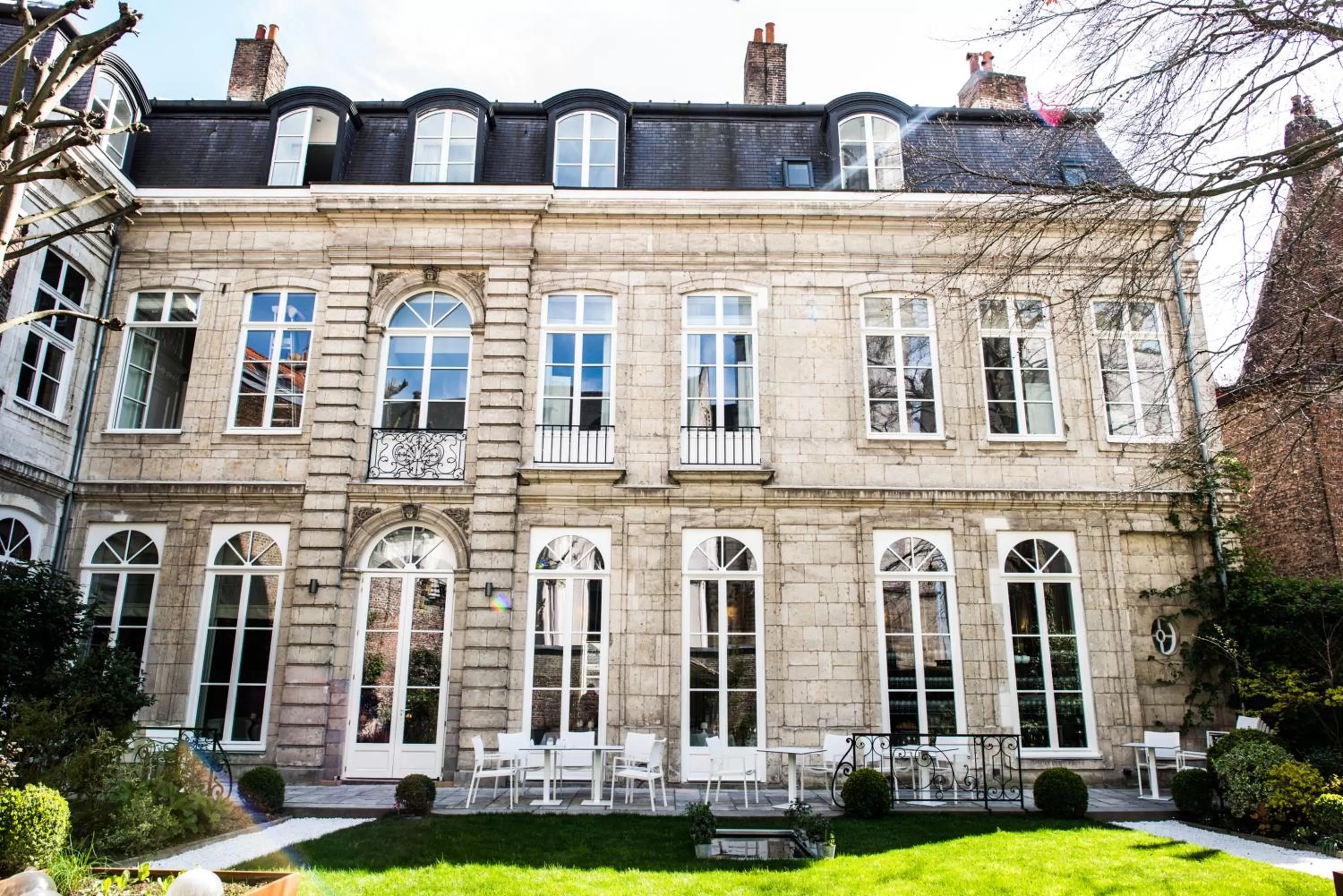 Property building in Clarance Hotel Lille