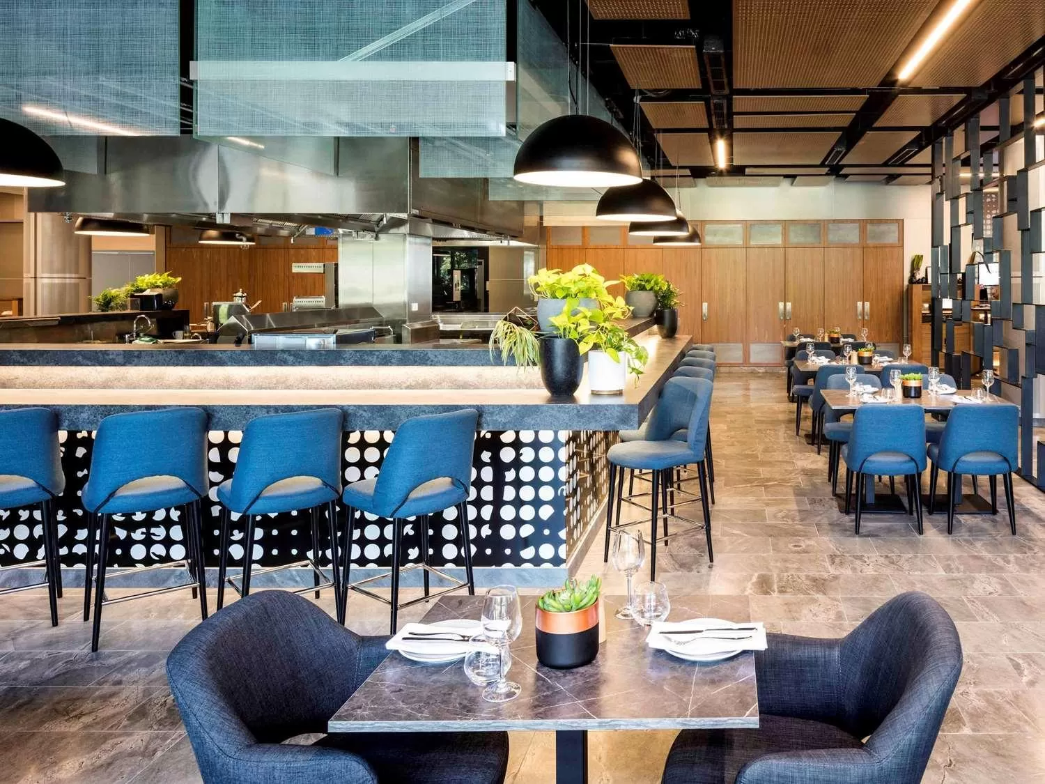 Restaurant/places to eat in Novotel Brisbane South Bank