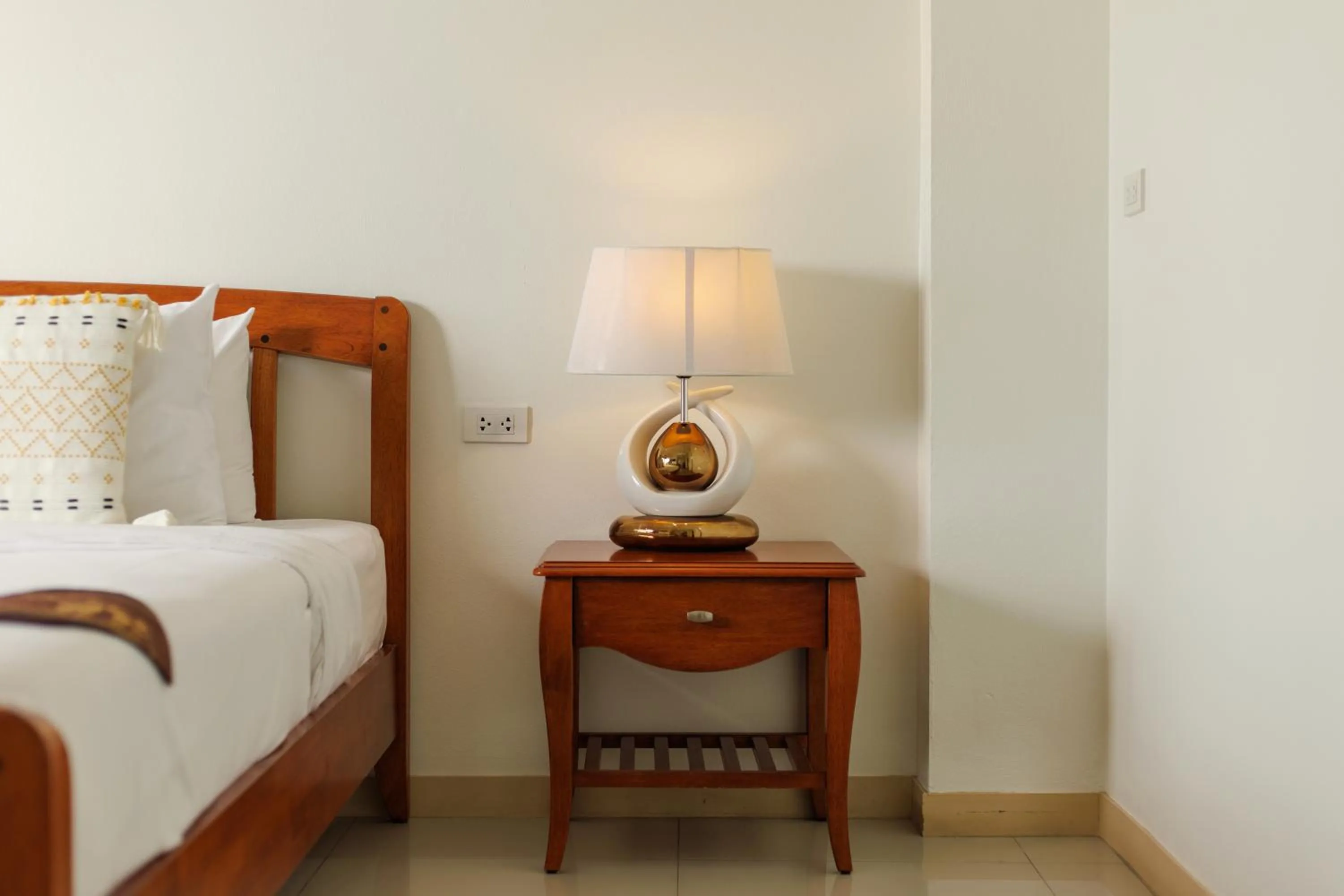 Photo of the whole room, Bed in Rendezvous Classic House