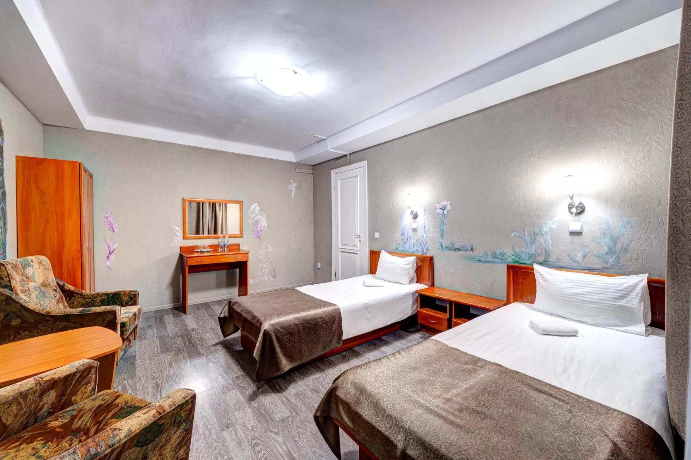 Photo of the whole room, Bed in Holosiyvsky Hotel
