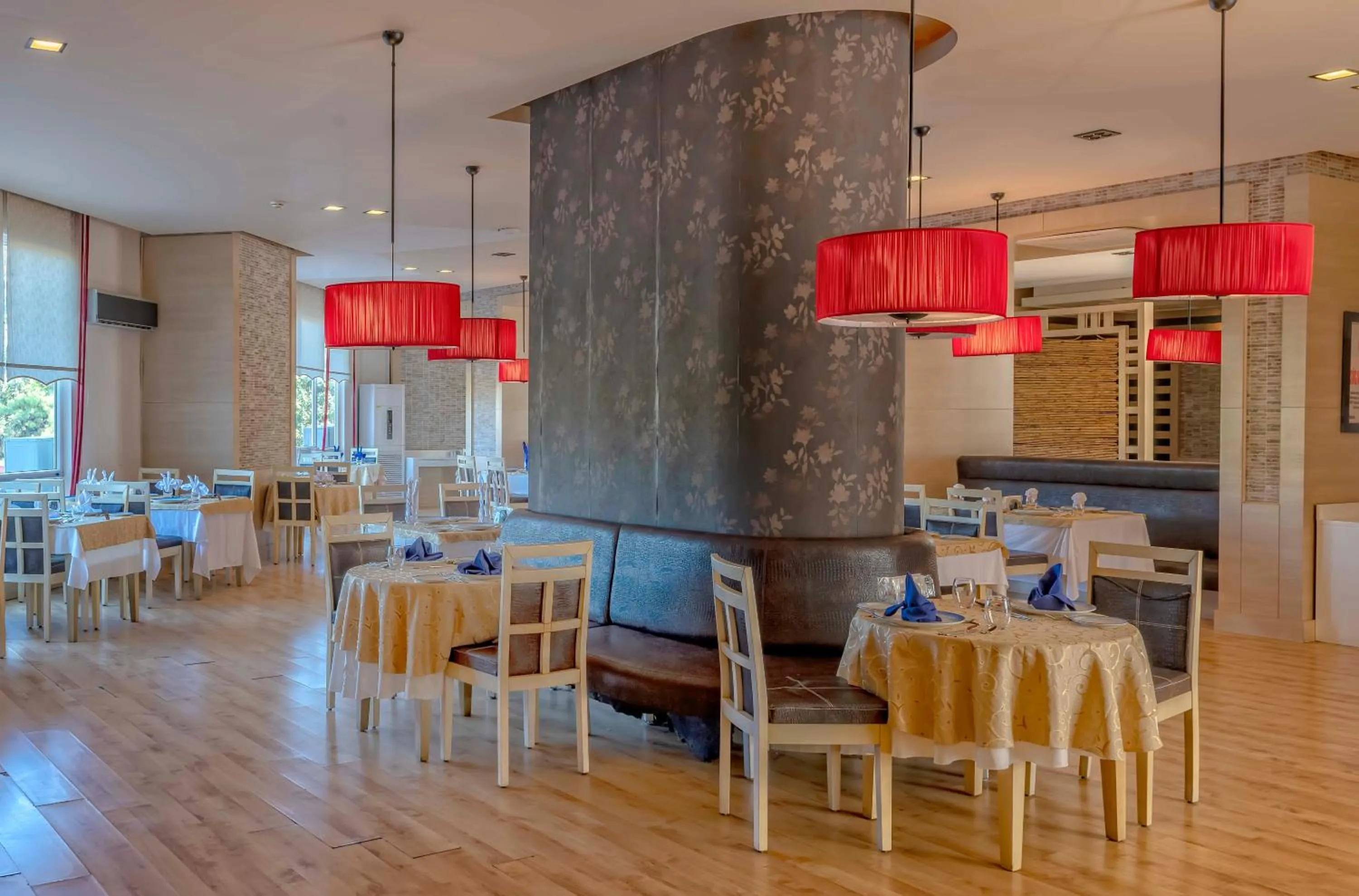 Restaurant/places to eat in Armas Kaplan Paradise