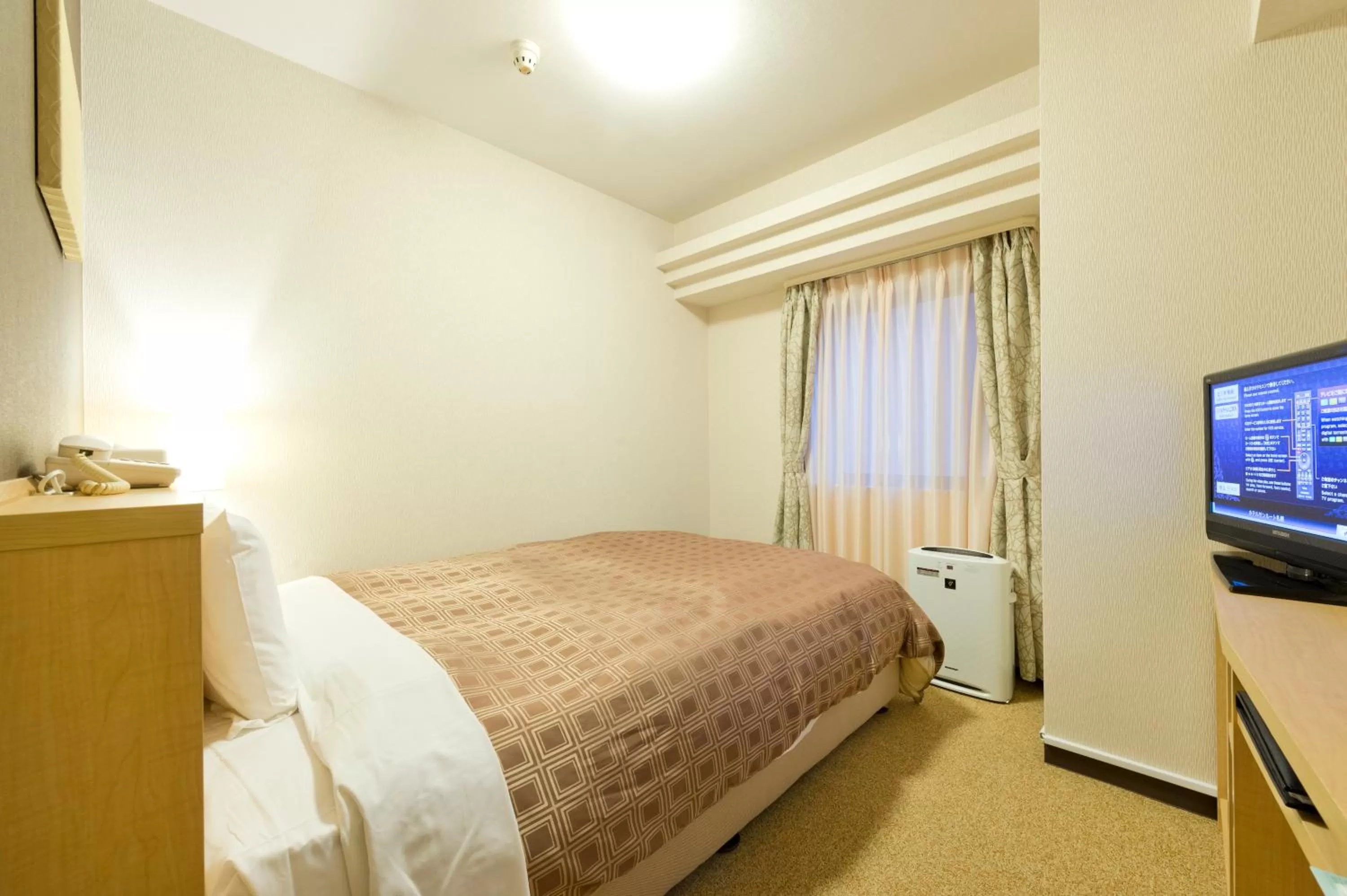 Photo of the whole room in Hotel Sunroute Sapporo