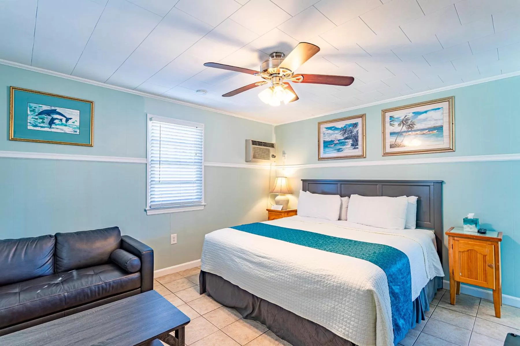 Bed in Island Motel OBX