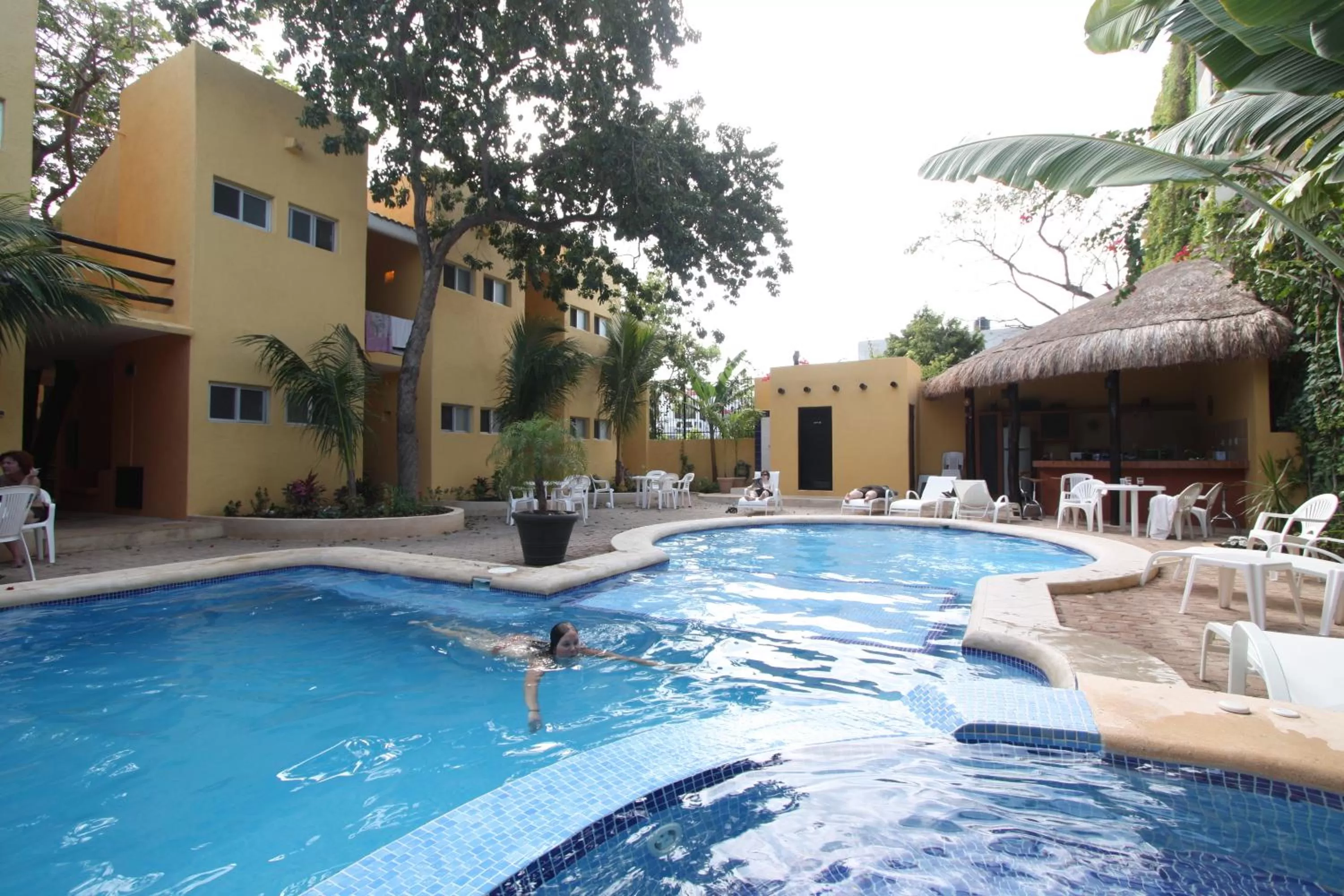 Swimming pool in Hotel LunaSol