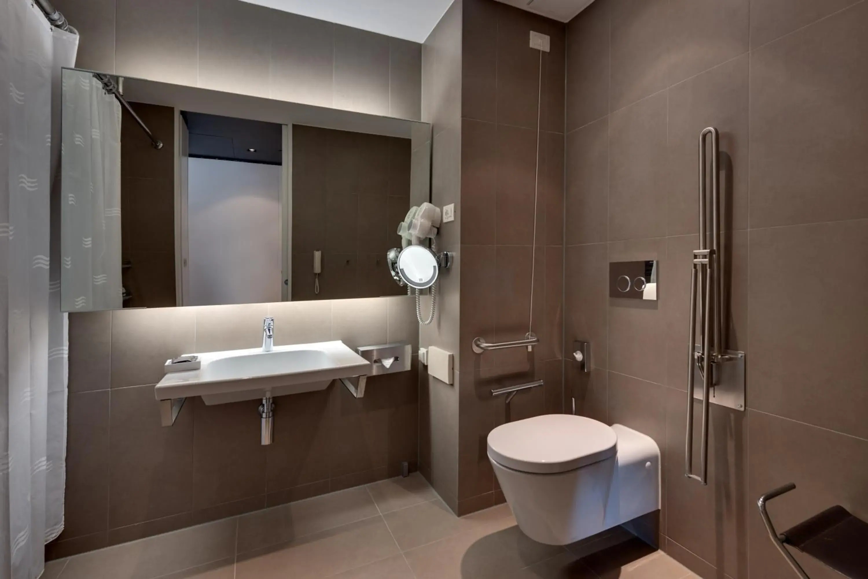 Double or Twin Room - Disability Access in Lone Hotel by Maistra Collection Double or Twin Room - Disability Access in Lone Hotel by Maistra Collection