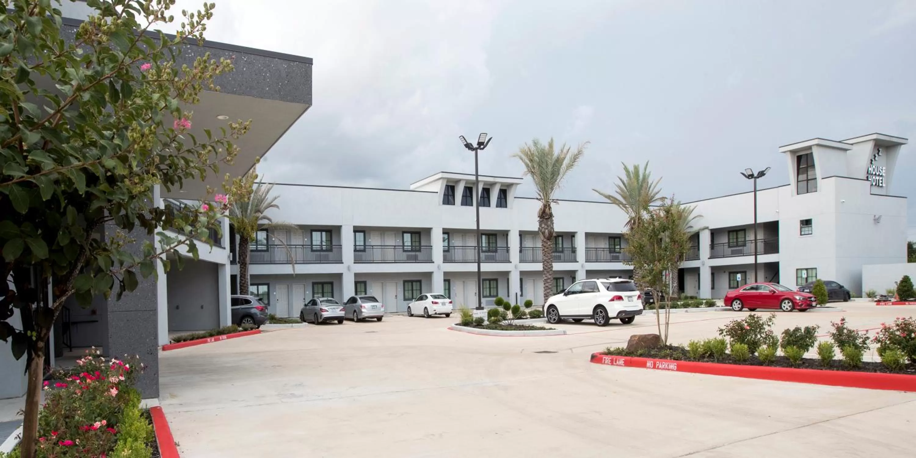 Property building in House Hotel