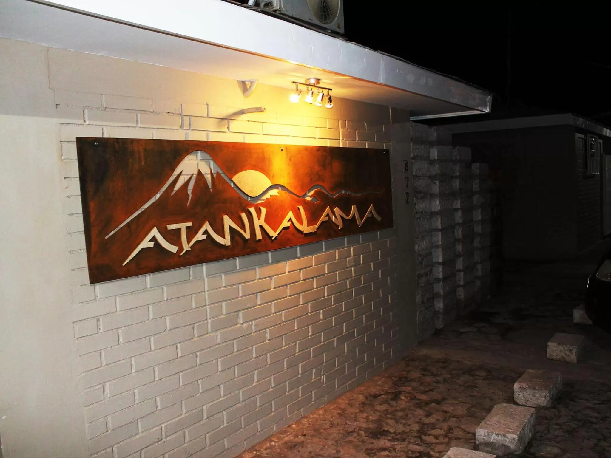 Facade/entrance, Property Logo/Sign in Atankalama