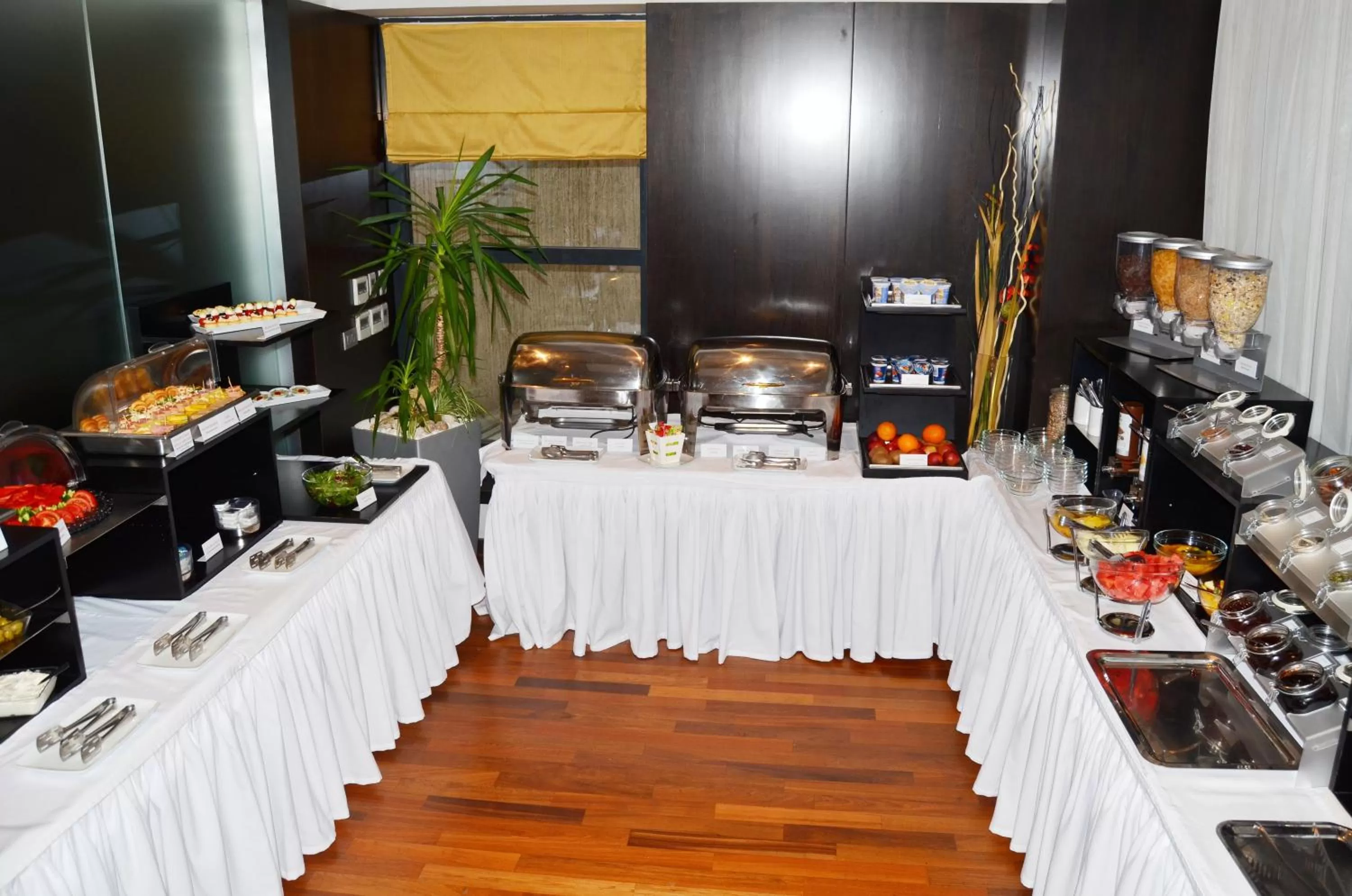 Breakfast in Hotel Berthelot