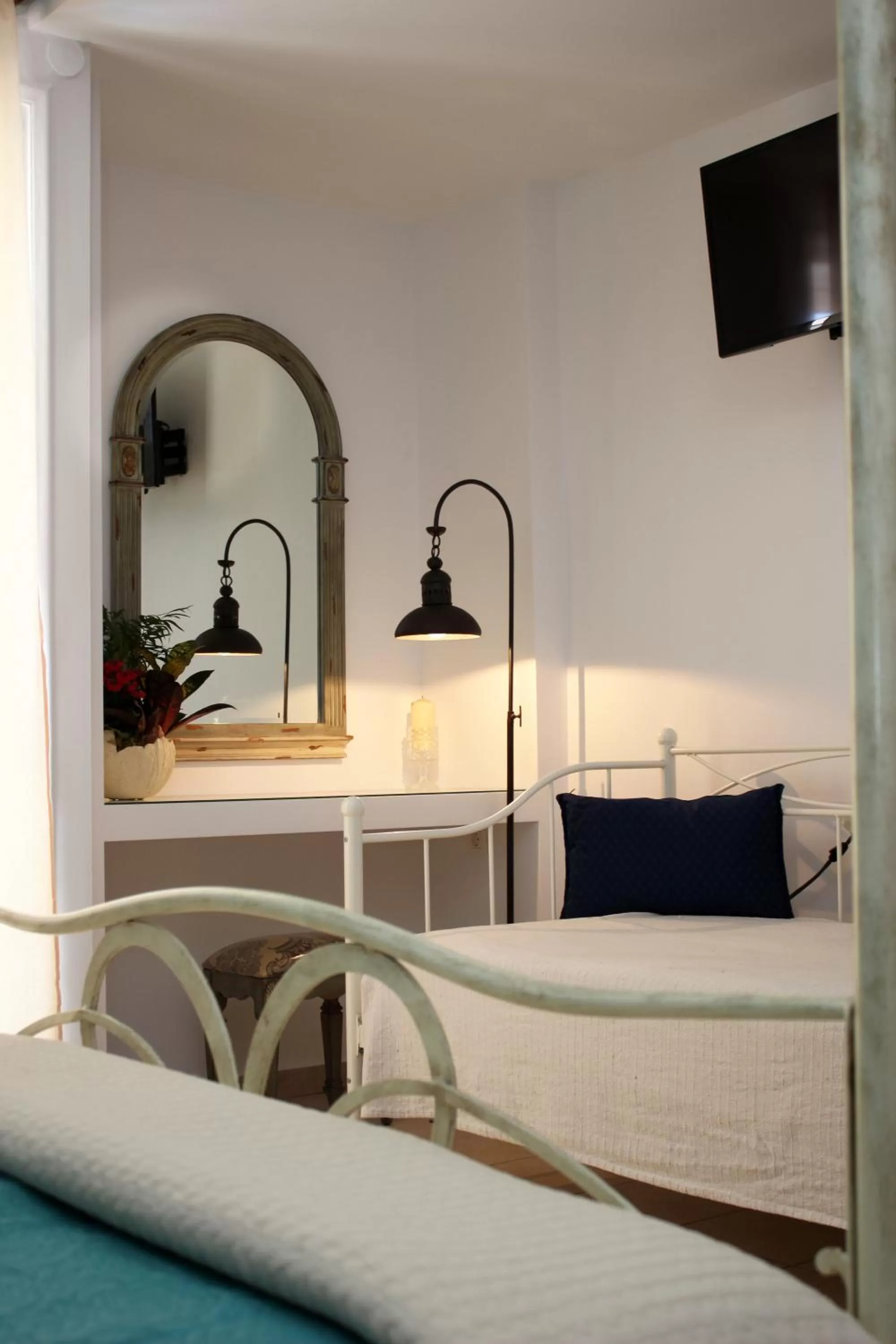 Photo of the whole room, Bed in Ikaros Art Hotel