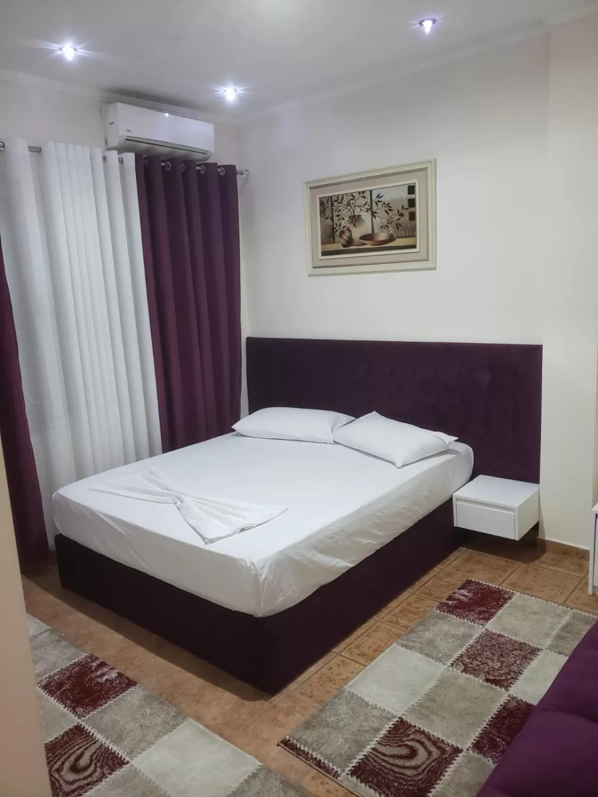 Bed in Hotel Kaloshi