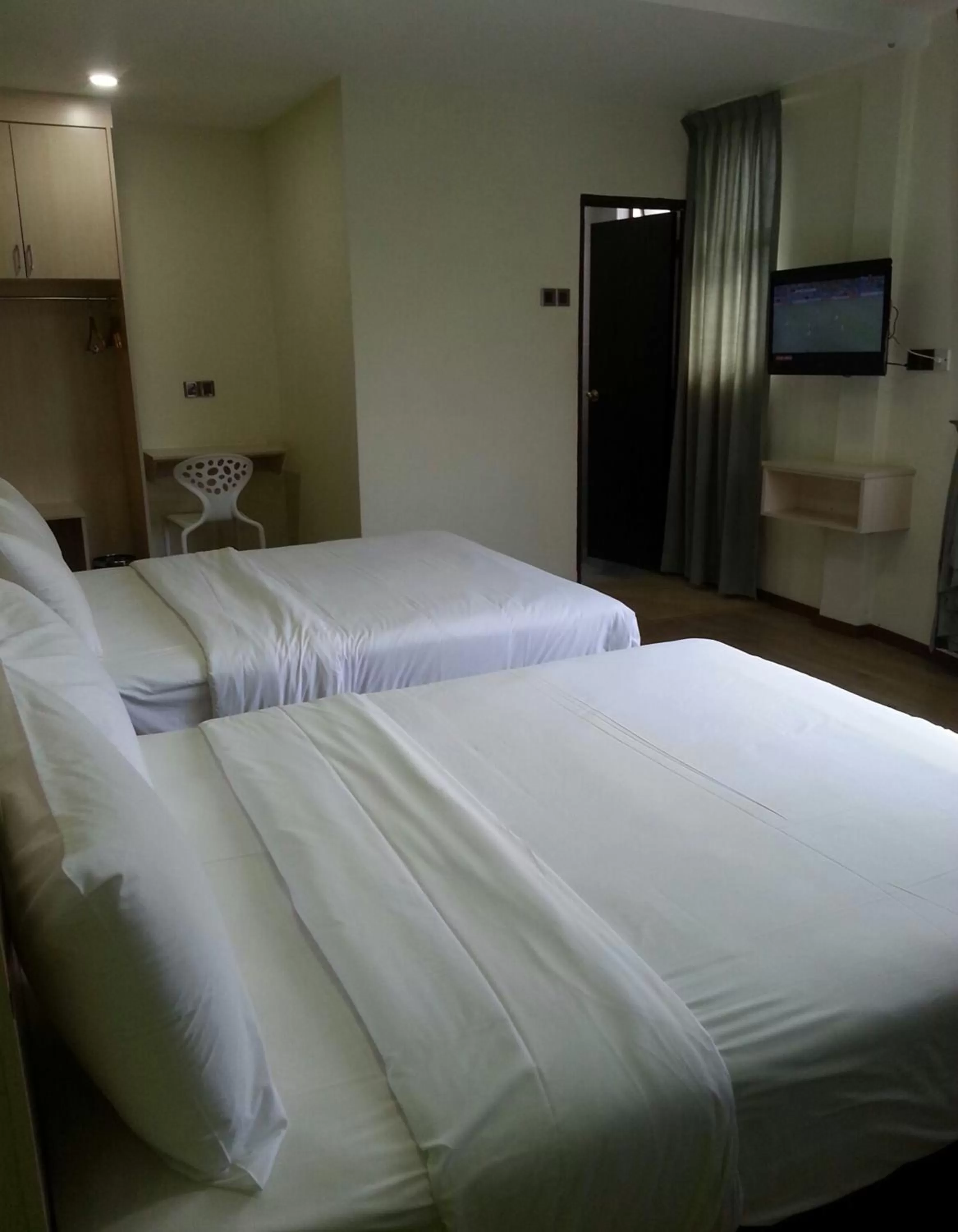 Bedroom, Bed in Merlin Hotel George Town Penang