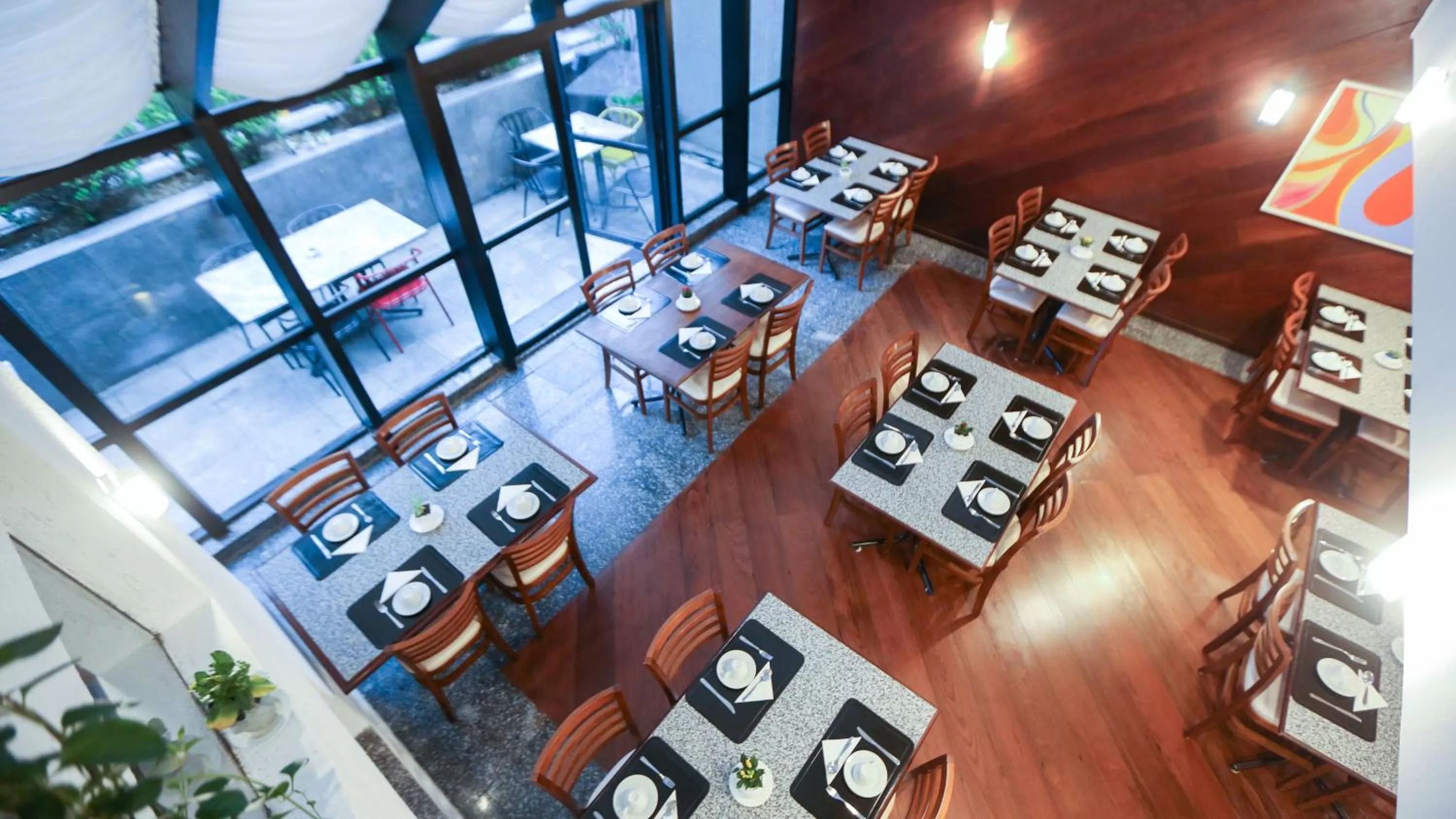 Restaurant/places to eat in Bristol Metropolitan Curitiba Centro