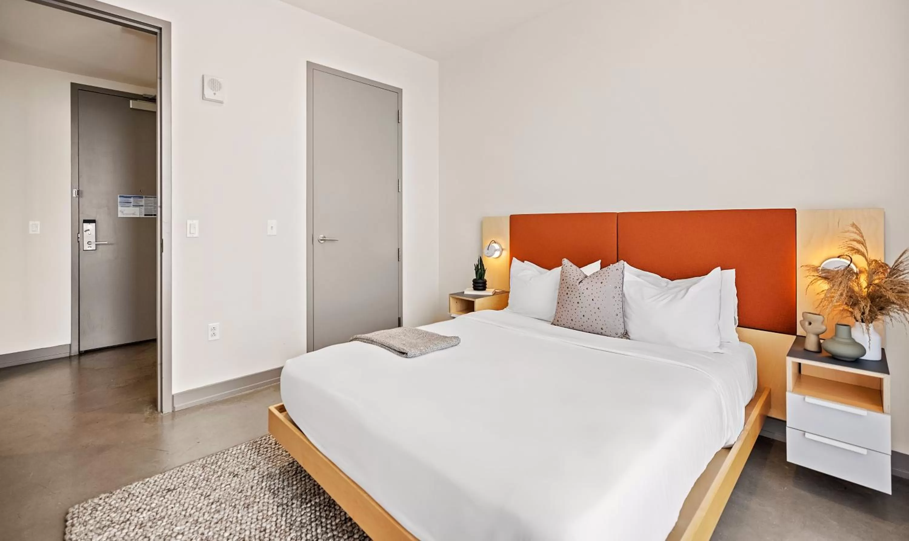 Bedroom, Bed in Placemakr Wedgewood-Houston - South Nashville