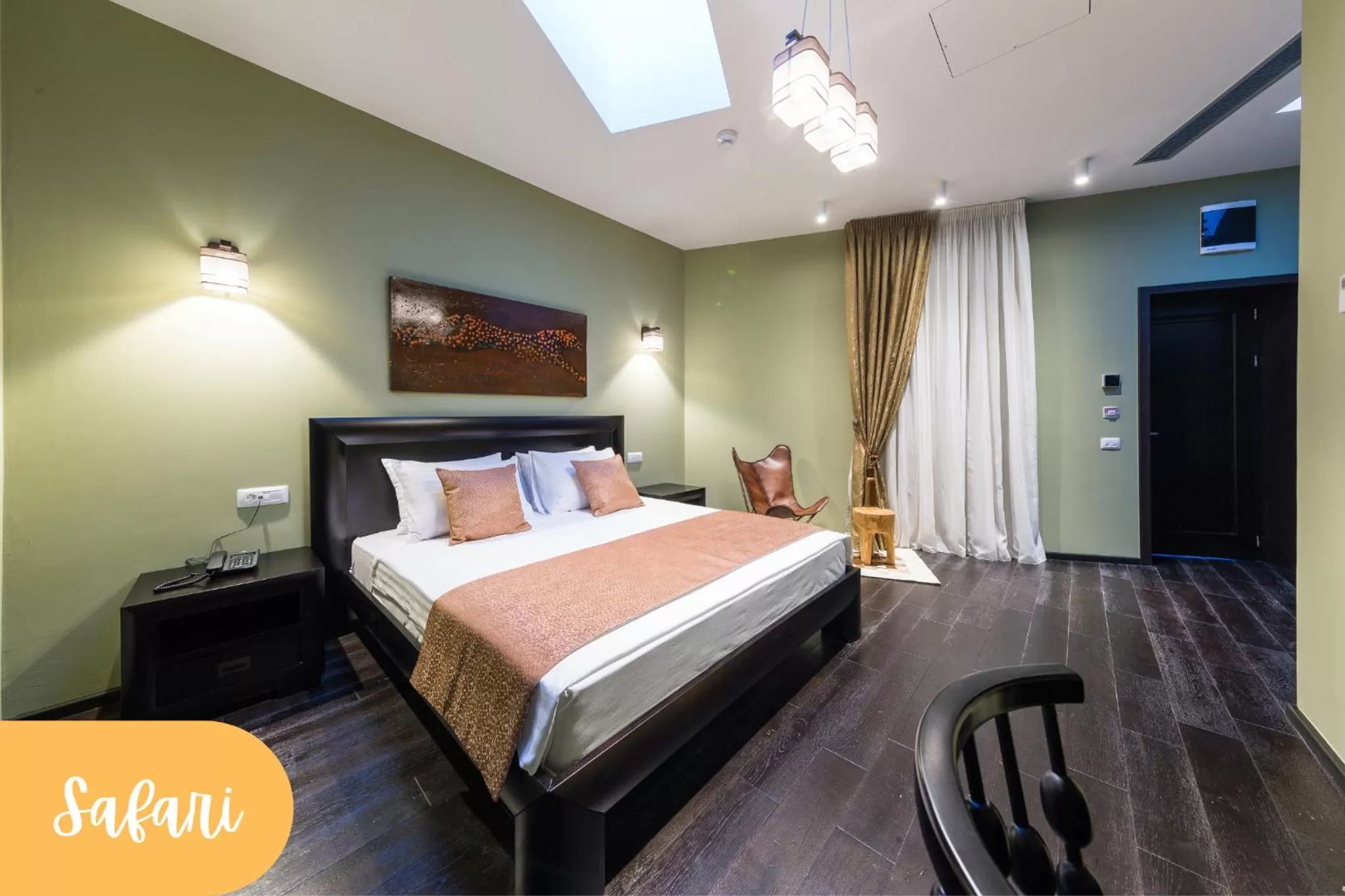 Bed in The Mansion Boutique Hotel