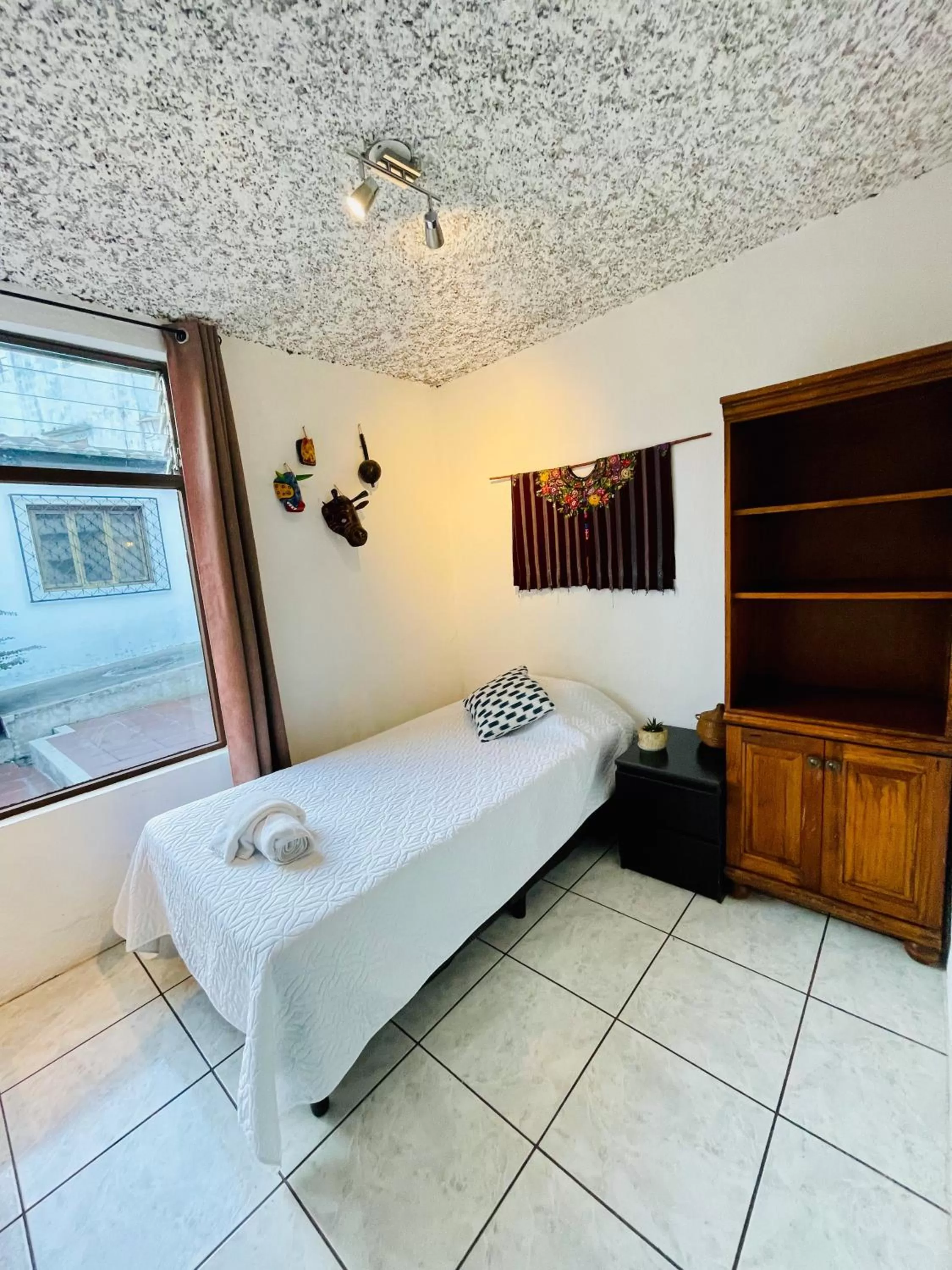 Single Room with Shared Bathroom in Casa ELA Candelaria