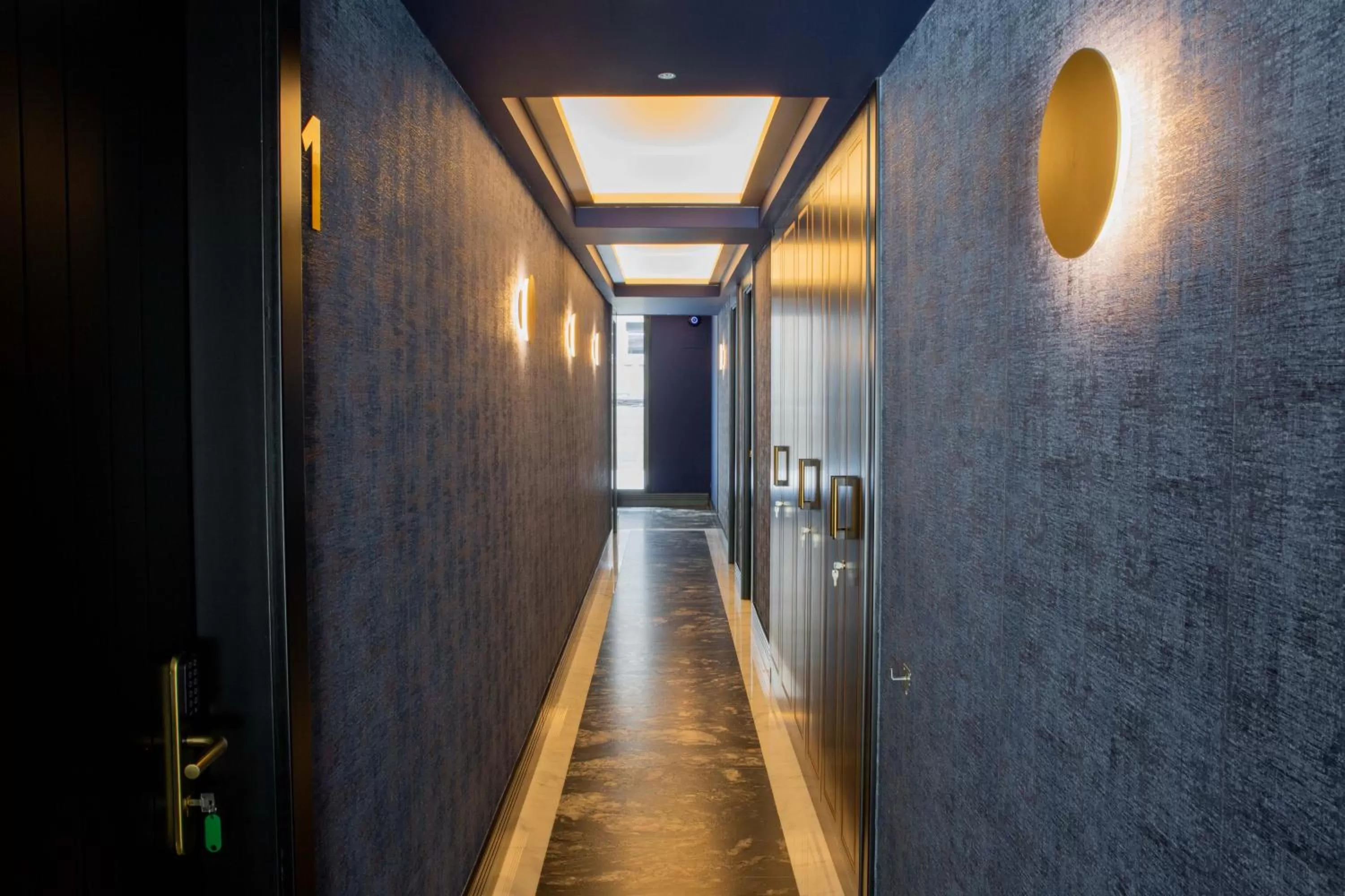 Area and facilities in IBIZA ROOMs