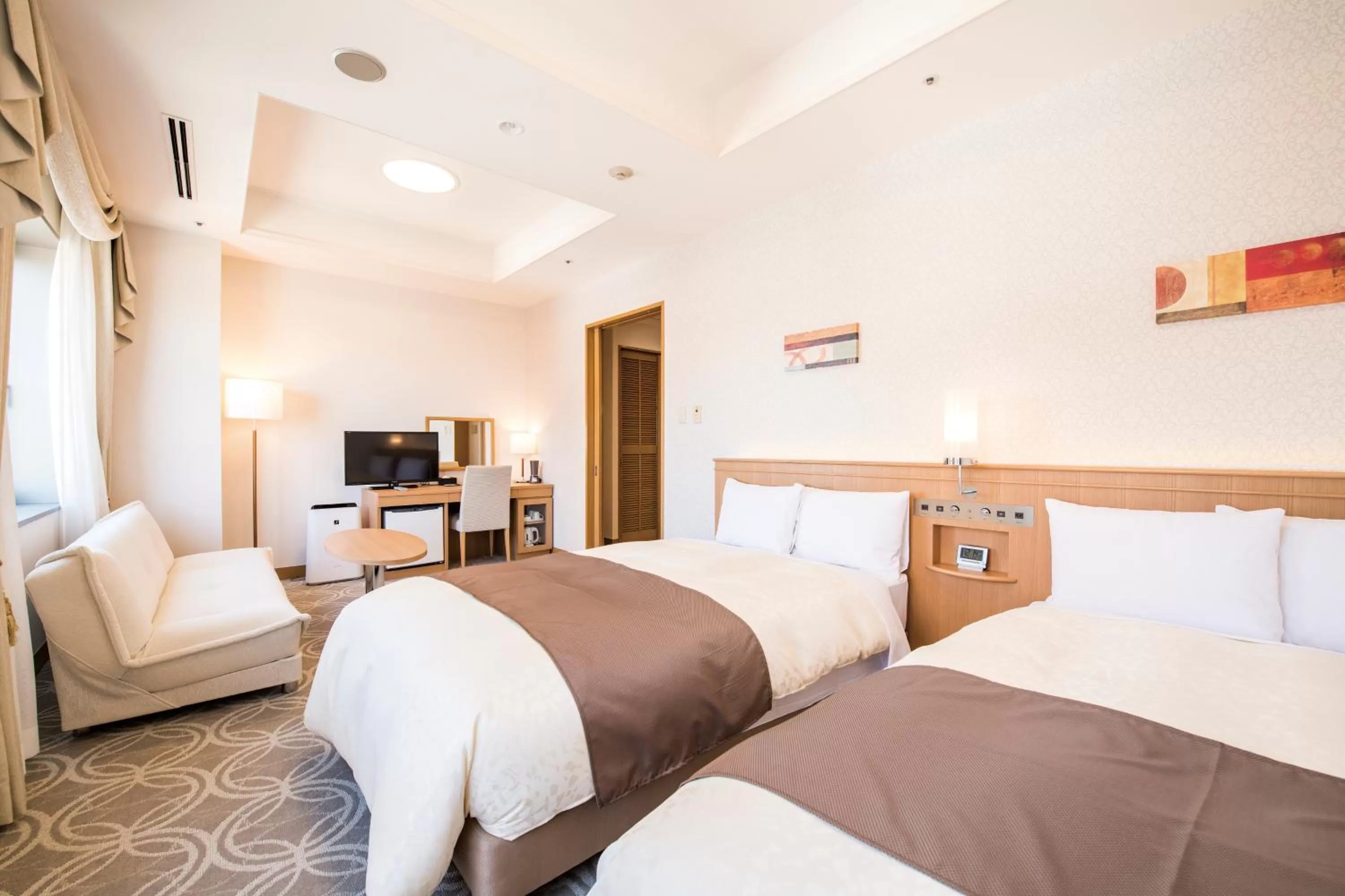 Bedroom, Bed in Hotel Port Plaza Chiba