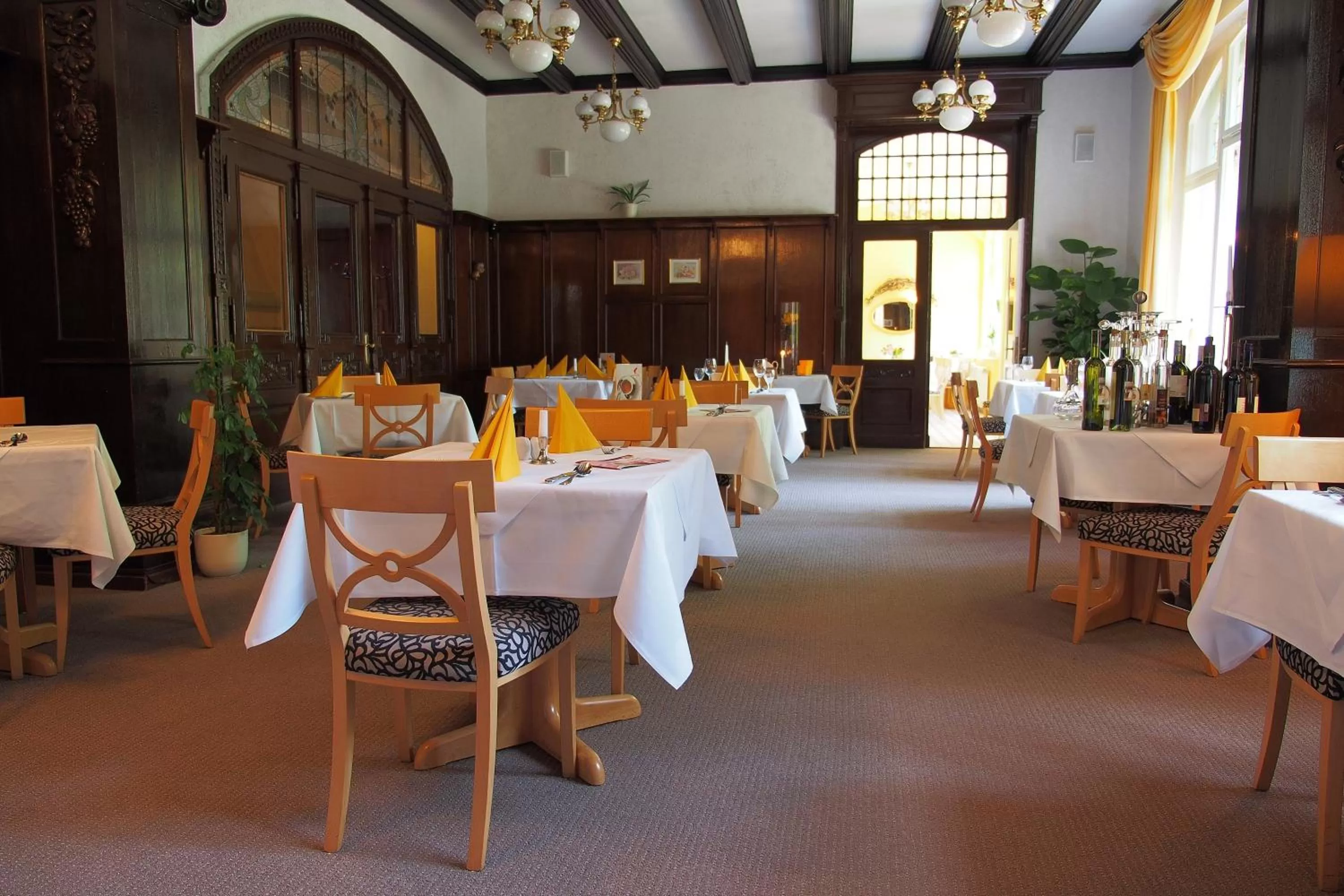 Restaurant/places to eat in Hotel Schlossvilla Derenburg