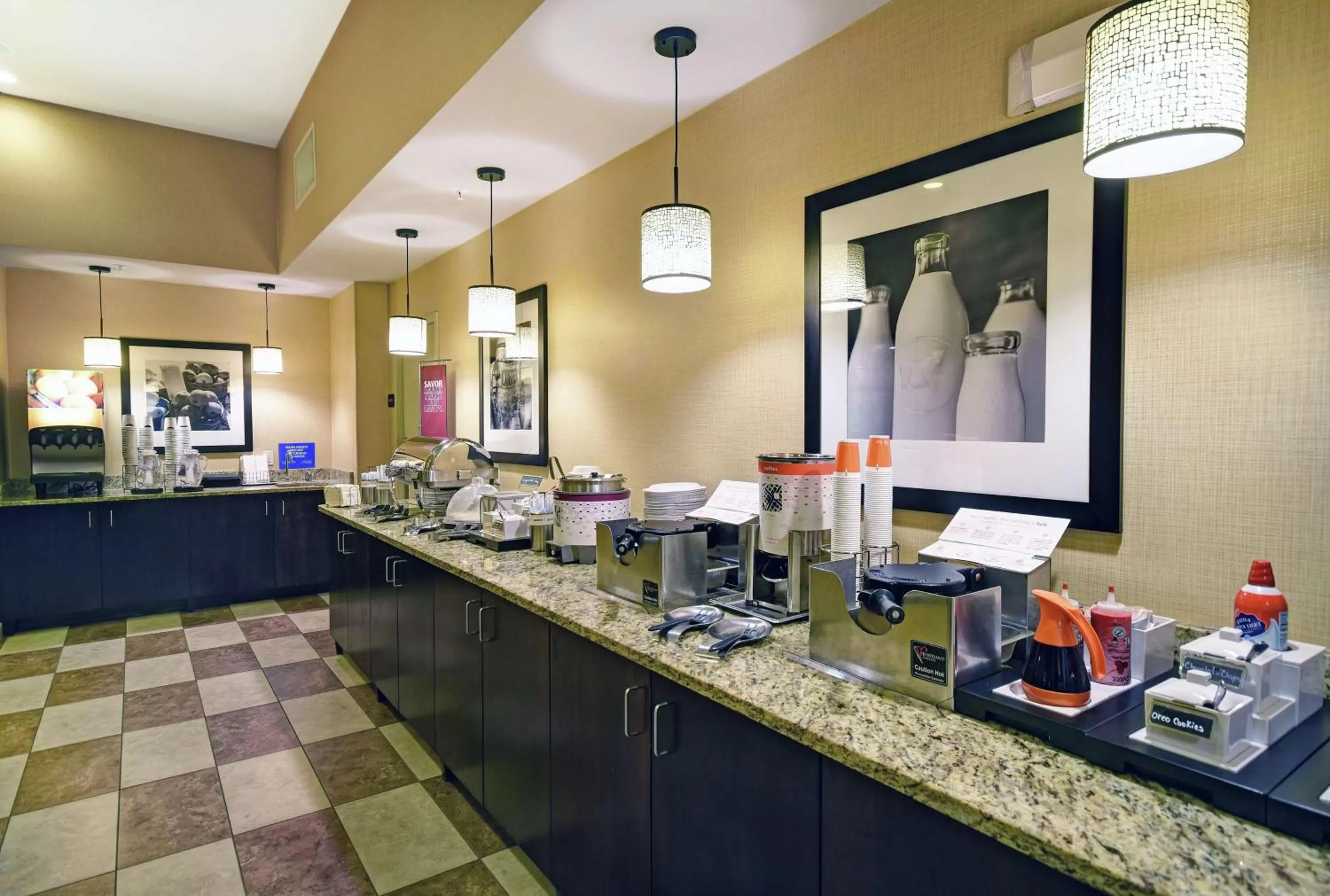 Restaurant/places to eat in Hampton Inn Beloit