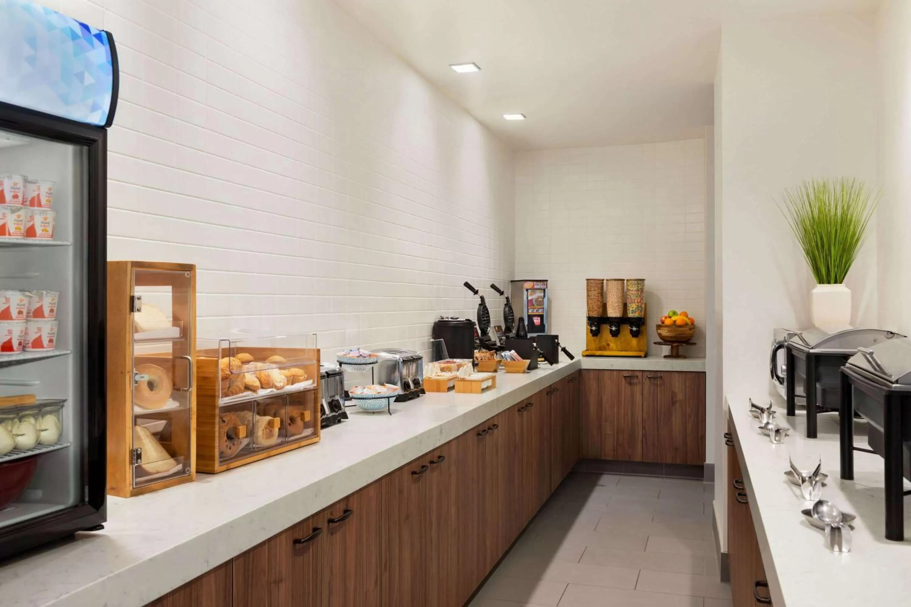 Restaurant/places to eat in La Quinta by Wyndham San Luis Obispo